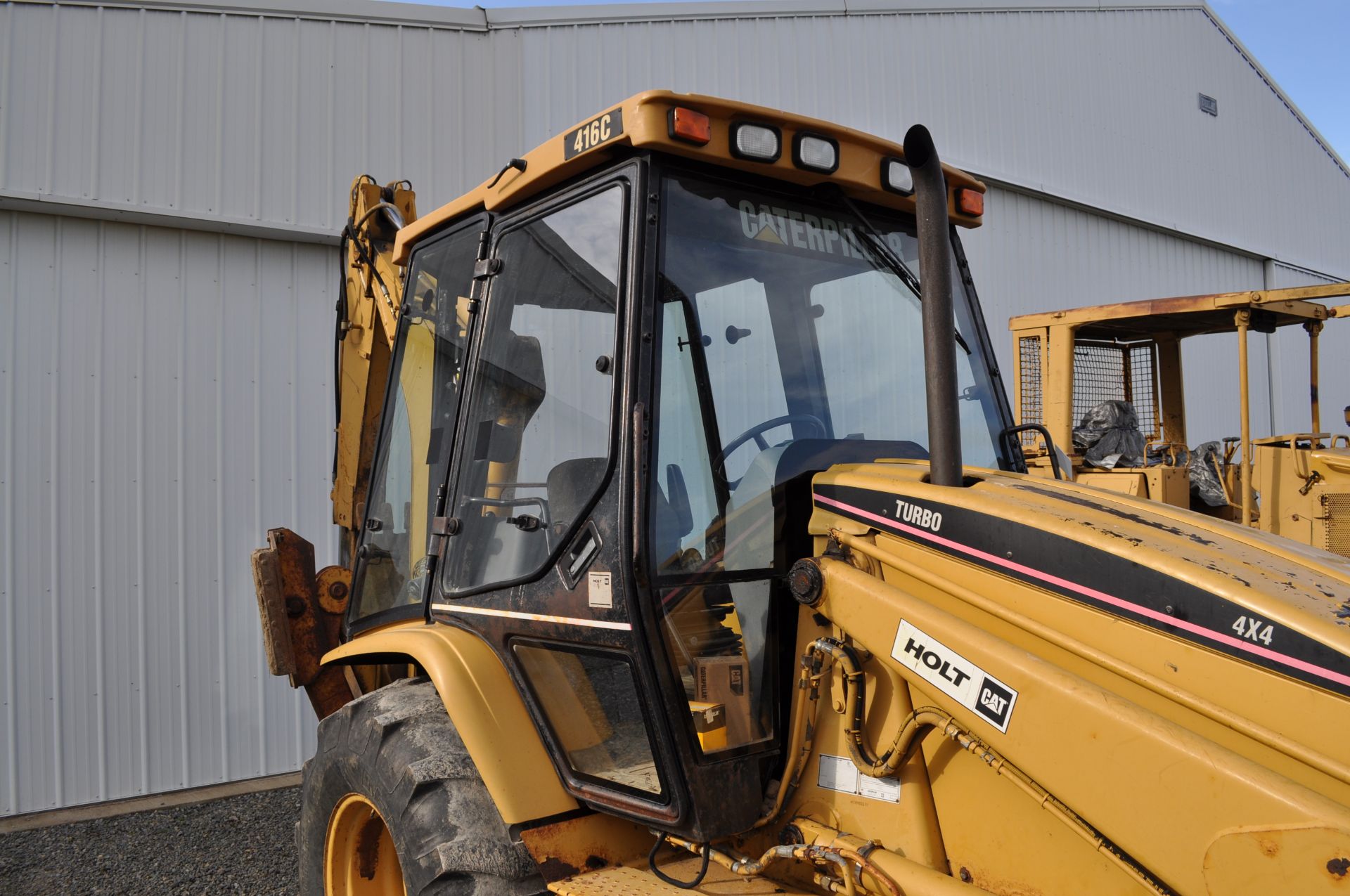 CAT 416C backhoe, 88” bucket, 19.5-24 rear, 12.5/80-18 front, 4x4, 18” and 24” digging buckets - Image 20 of 35