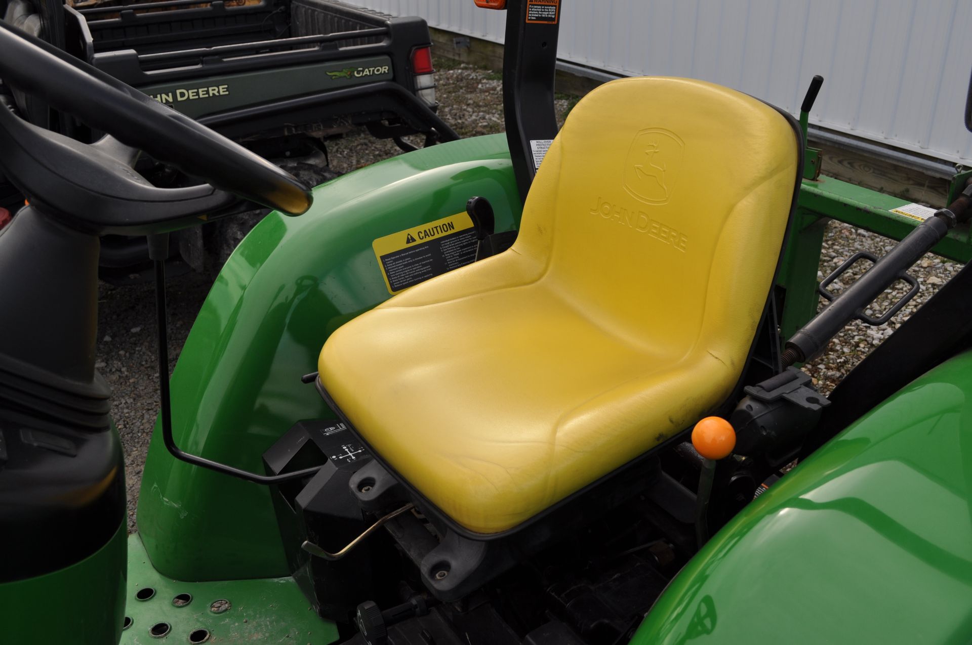 John Deere 3203 compact tractor, 15-19.5 rear, 25 x 8.50-14 front, 4x4 front wts, mid mast hyd - Image 21 of 26