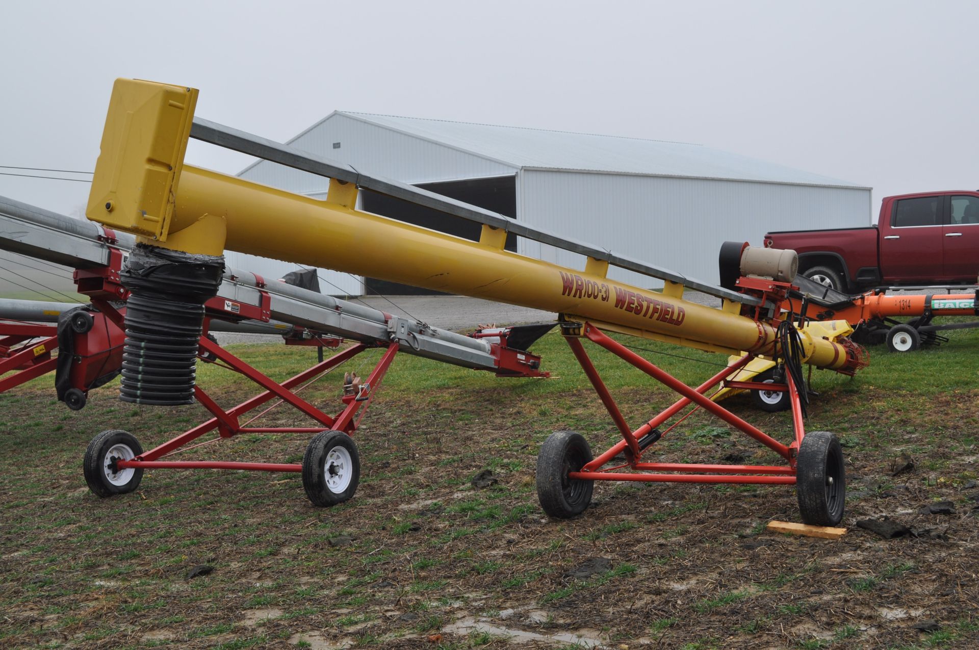 10” x 31’ Westfield 100-31 auger, 7.5 hp motor, load out manual lift - Image 2 of 8