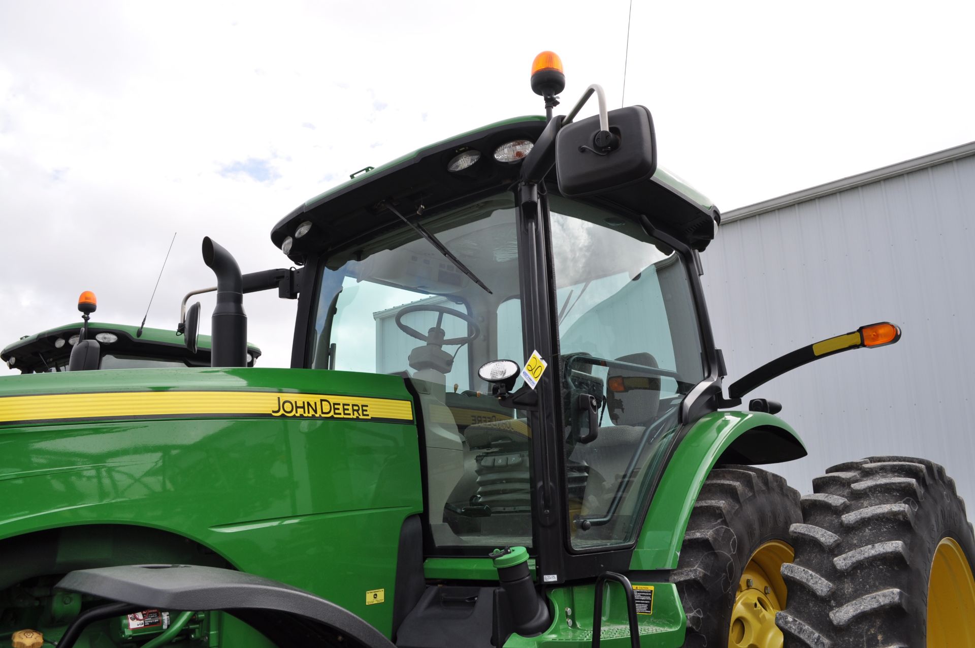 John Deere 8285R tractor, MFWD, 480/80 R 46 duals, 420 / 90 R 30 front, fenders, powershift - Image 17 of 31
