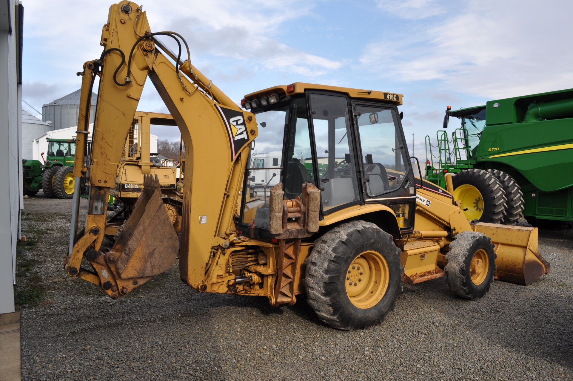 CAT 416C backhoe, 88” bucket, 19.5-24 rear, 12.5/80-18 front, 4x4, 18” and 24” digging buckets - Image 3 of 35