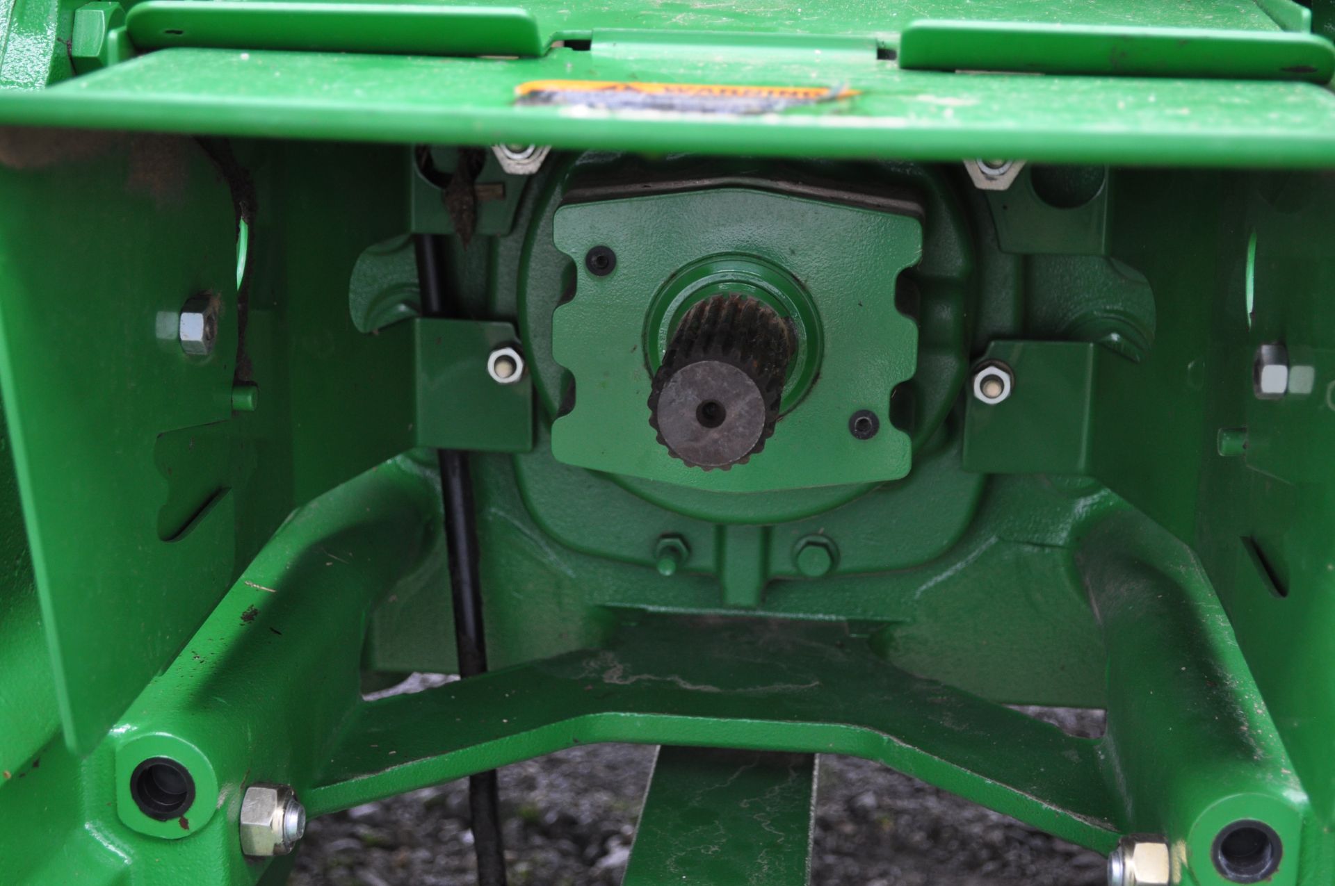 John Deere 8285R tractor, MFWD, 480/80 R 46 duals, 420 / 90 R 30 front, fenders, powershift - Image 25 of 31