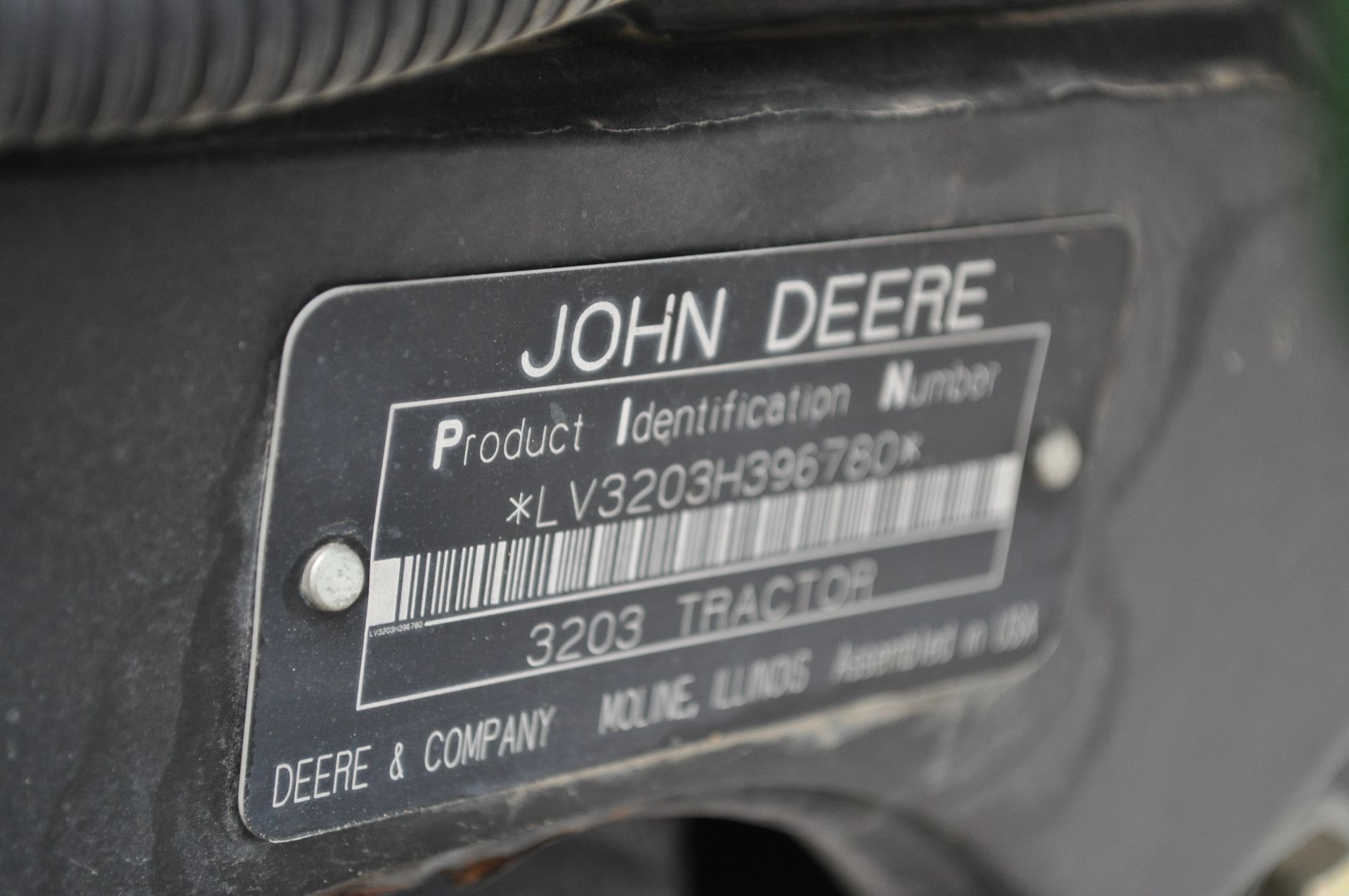 John Deere 3203 compact tractor, 15-19.5 rear, 25 x 8.50-14 front, 4x4 front wts, mid mast hyd - Image 20 of 26