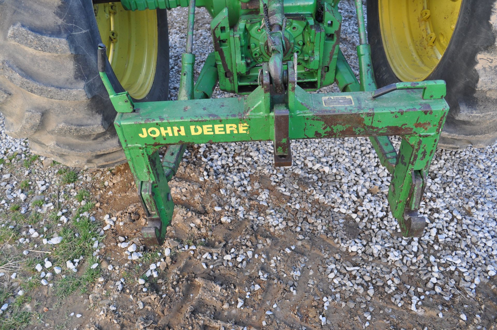 John Deere 3020 tractor, diesel, Powershift, 16.9-38 tires, 7.50-16 tires, wide front - Image 15 of 22