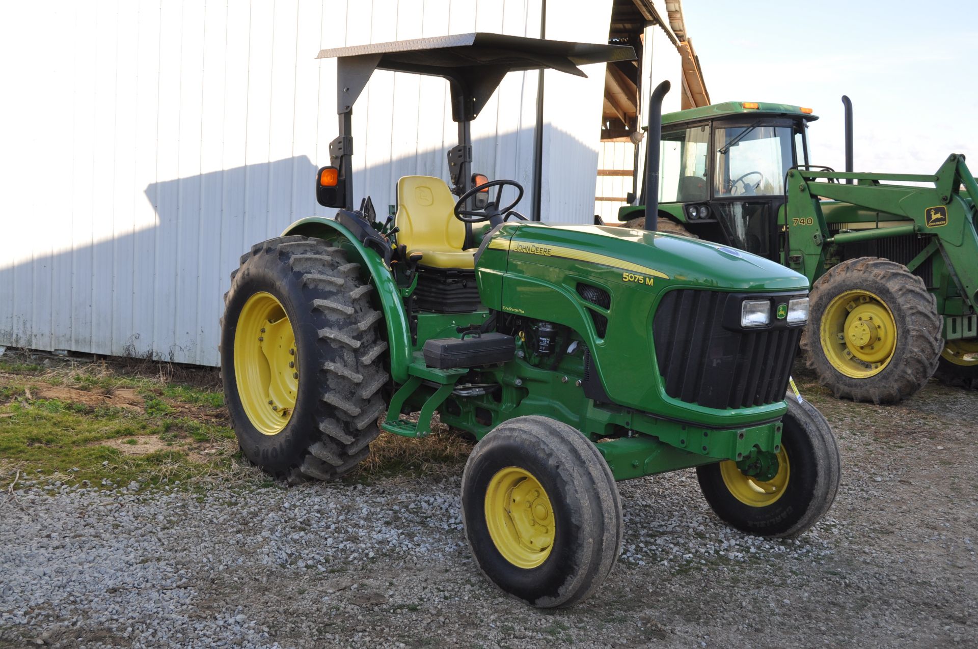 John Deere 5075M tractor, 16.9-30 rear, 11L-15 front, 2 hyd remotes, 3 pt, 540 PTO, Diesel - Image 2 of 24