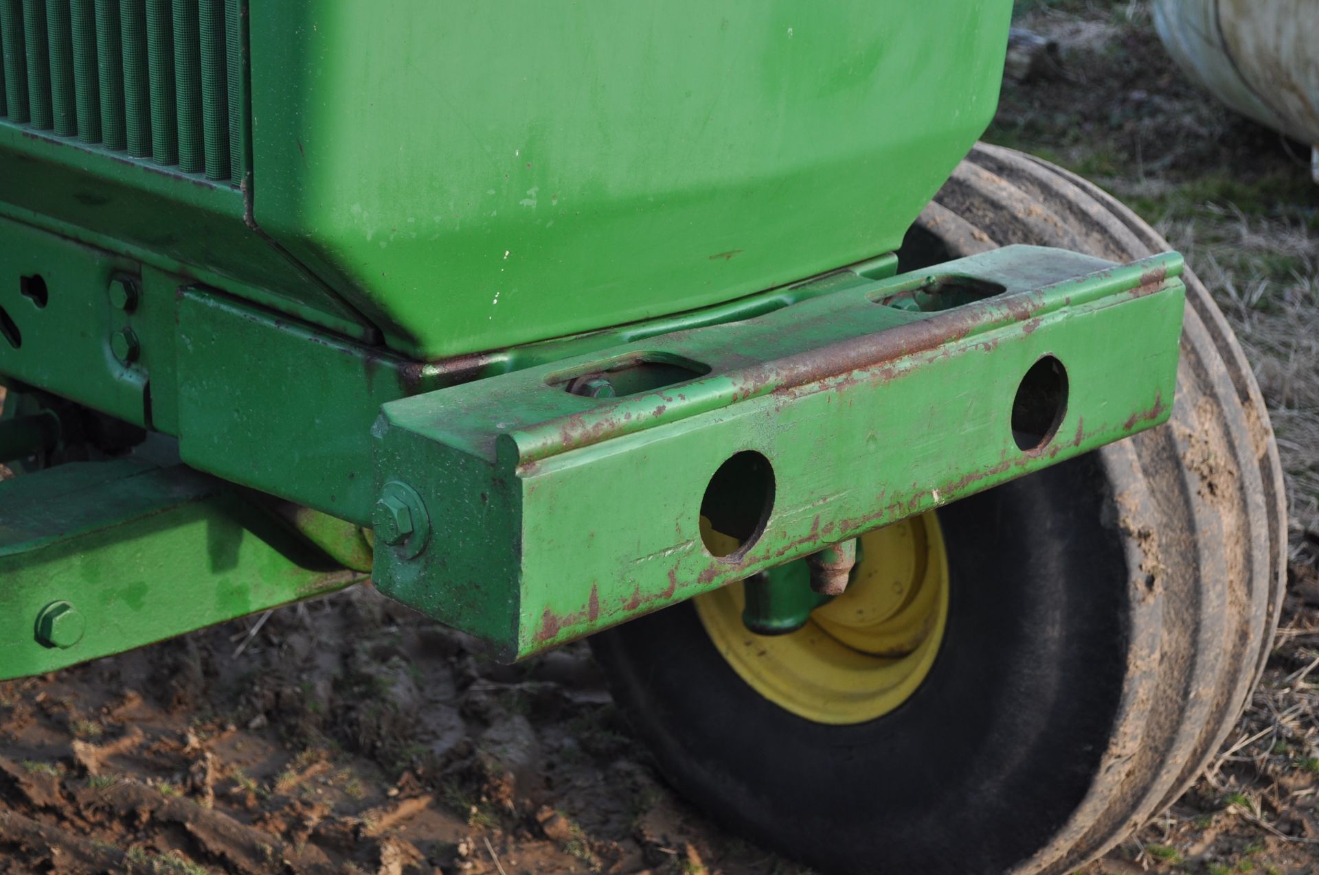 John Deere 4850 tractor, 20.8-38 rear duals, 16.5-16.1 front tires, 15 spd powershift, 3 hyd remotes - Image 12 of 29