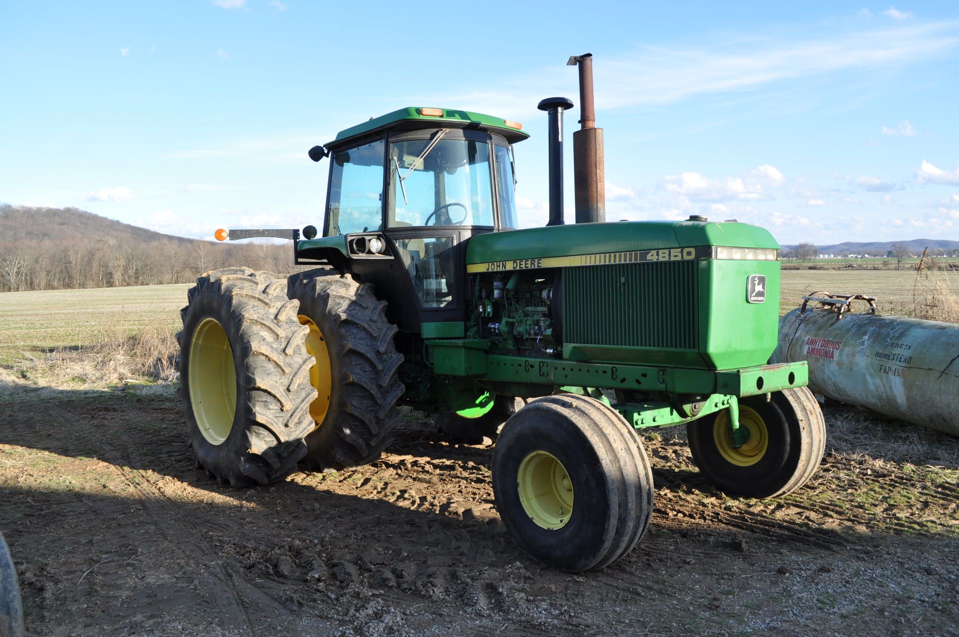 John Deere 4850 tractor, 20.8-38 rear duals, 16.5-16.1 front tires, 15 spd powershift, 3 hyd remotes - Image 2 of 29