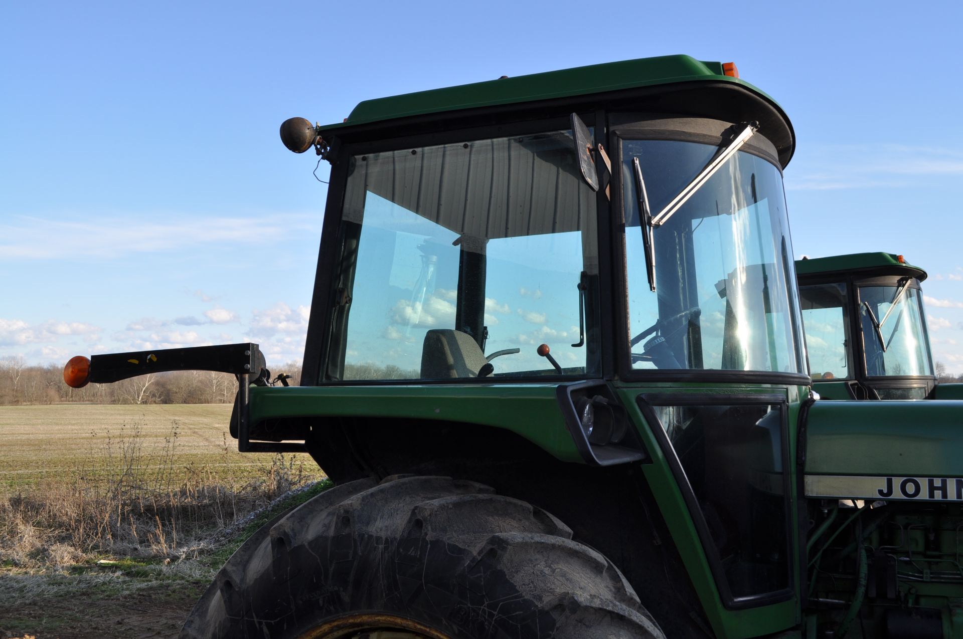 John Deere 4240 tractor, Cab, 18.4-34 tires, 11L-15 front, front weights, quad range, 2 hyd remotes - Image 18 of 26