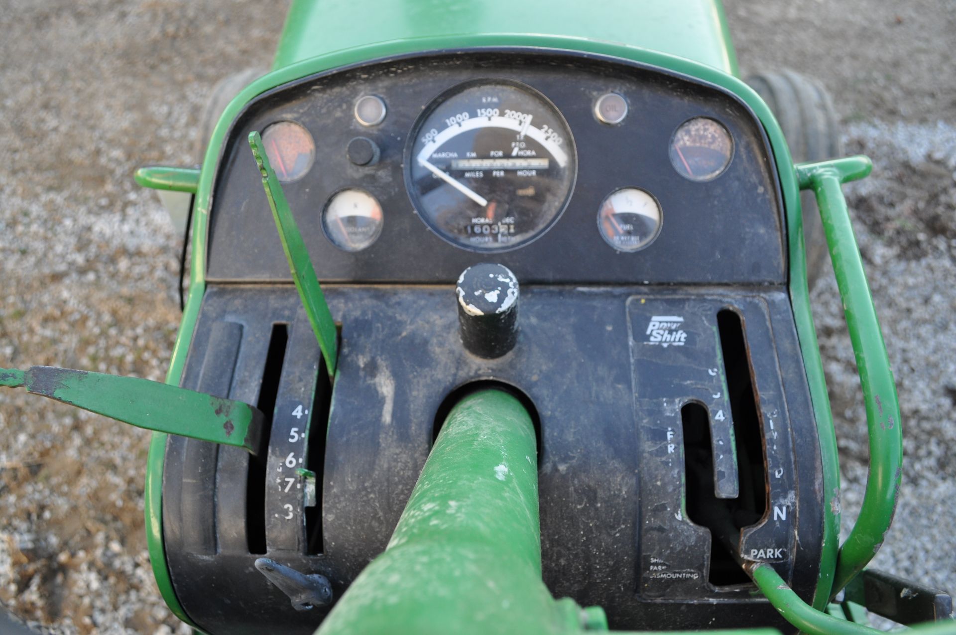 John Deere 3020 tractor, diesel, Powershift, 16.9-38 tires, 7.50-16 tires, wide front - Image 19 of 22