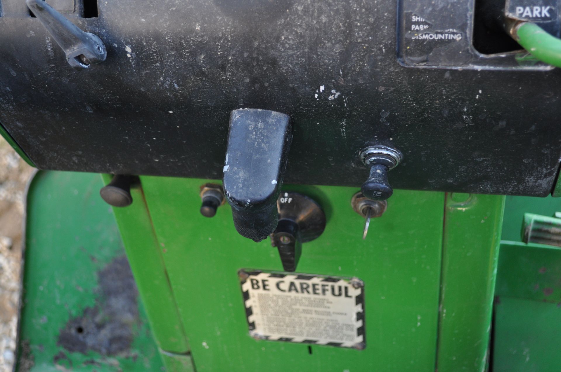 John Deere 3020 tractor, diesel, Powershift, 16.9-38 tires, 7.50-16 tires, wide front - Image 22 of 22