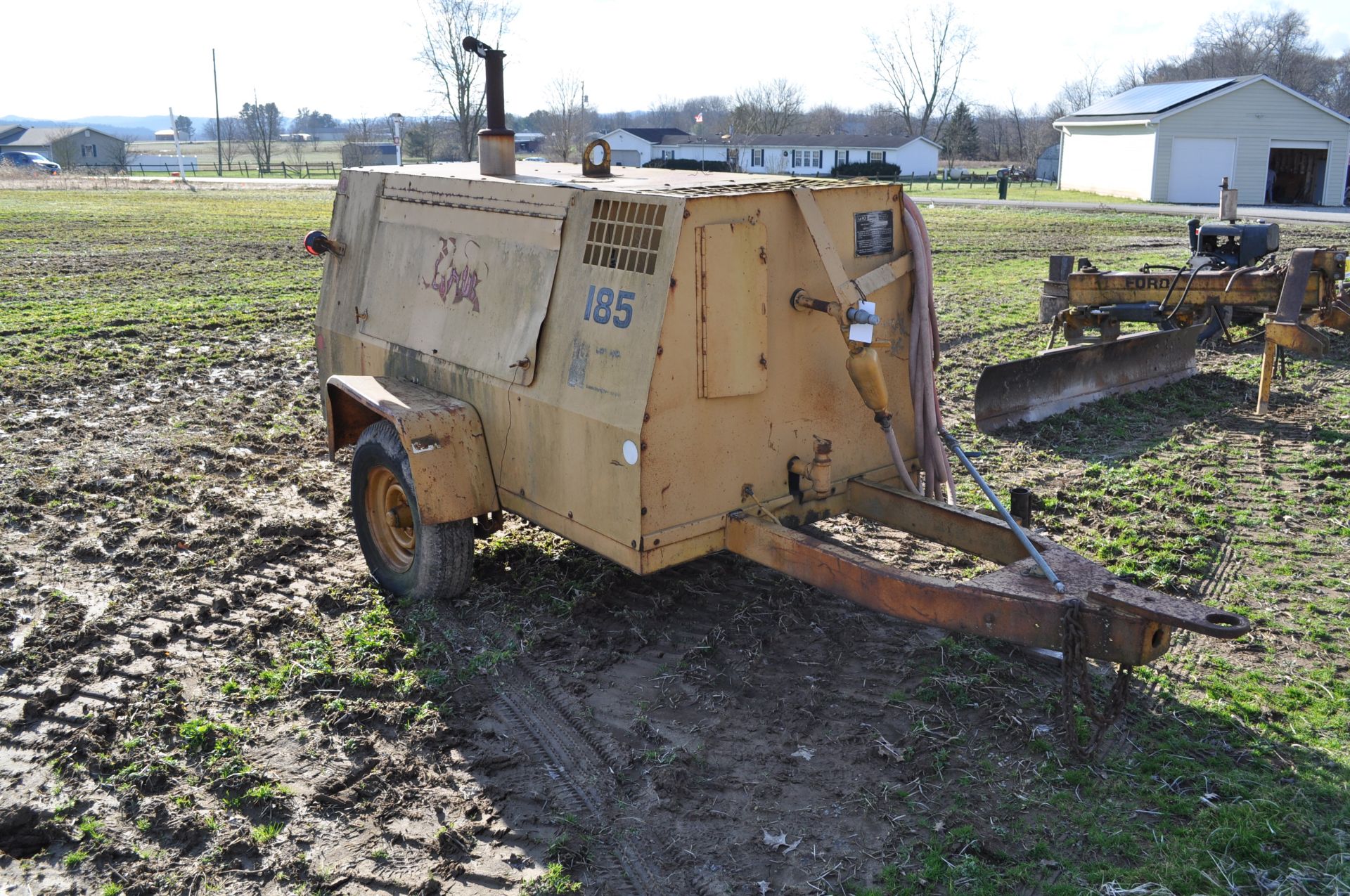 LeROI Dresser 185 air compressor, 5859 hrs, Deutz 4 cyl diesel engine, air cooled - Image 2 of 11