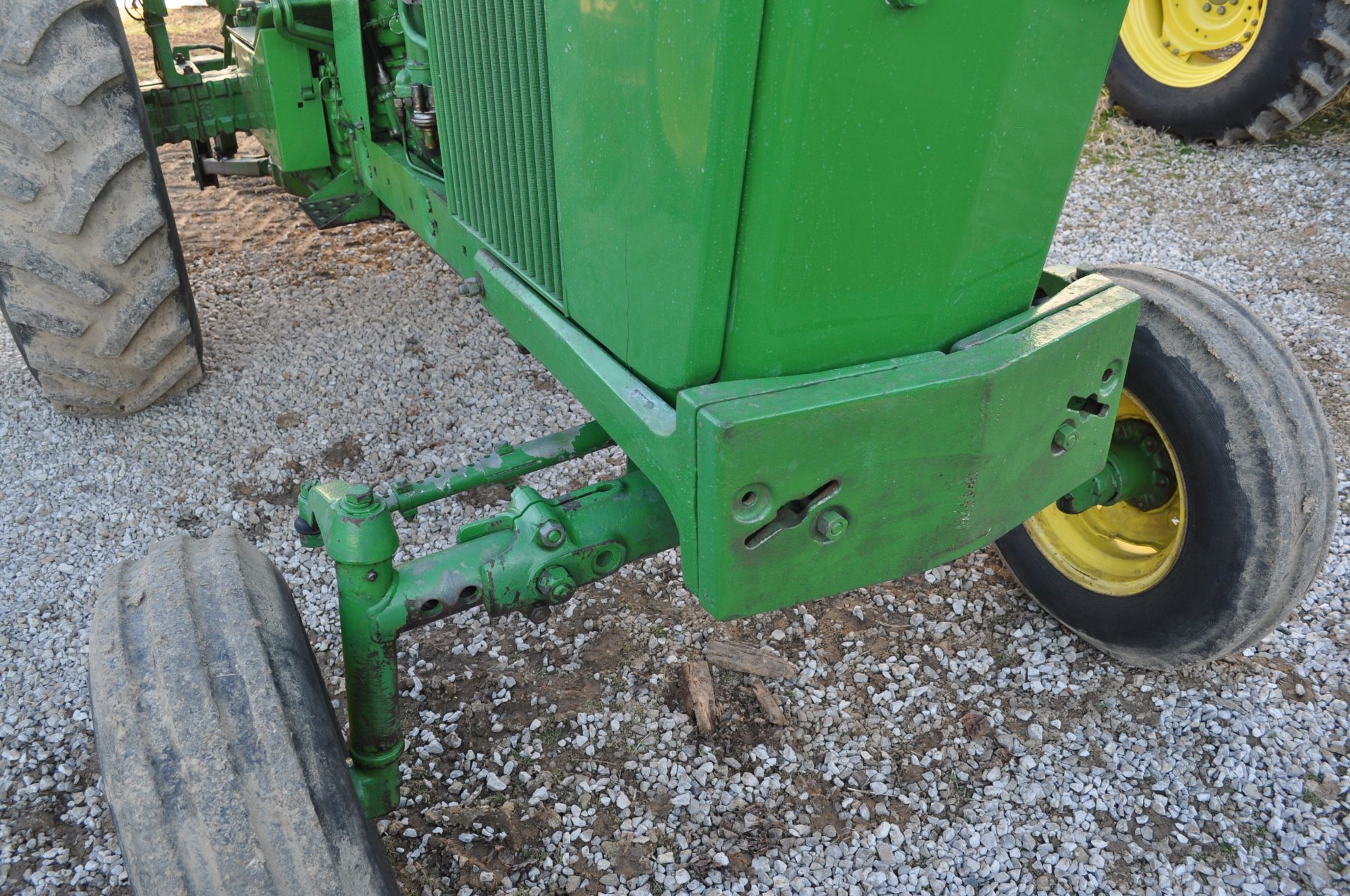 John Deere 3020 tractor, diesel, Powershift, 16.9-38 tires, 7.50-16 tires, wide front - Image 11 of 22