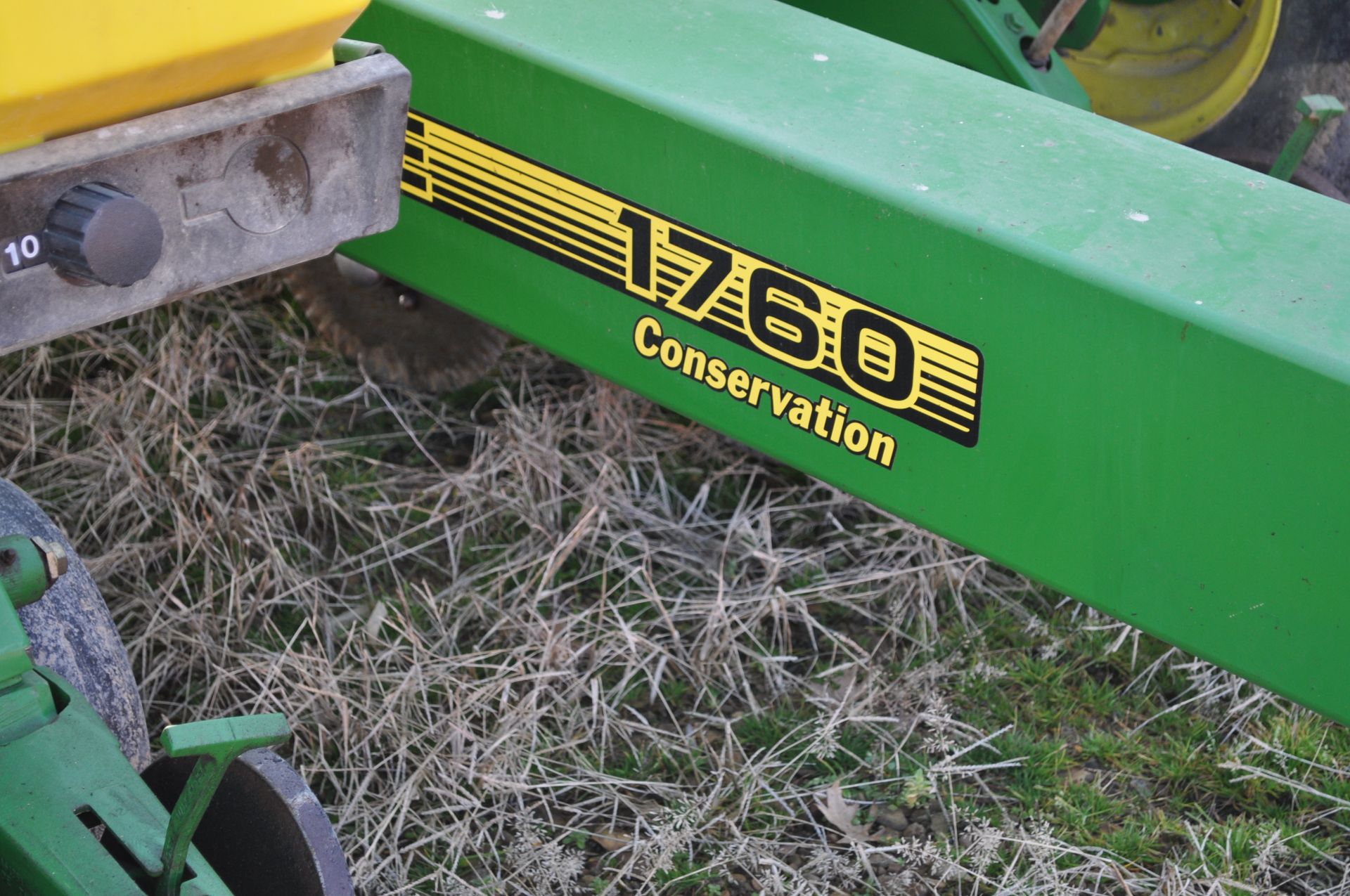 John Deere 1760 conservation planter, 12 row x 30”, hyd front fold, on row seed boxes, spring DP - Image 13 of 17