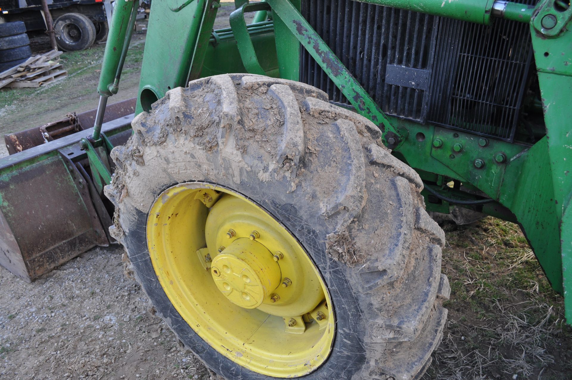 John Deere 3255 tractor, MFWD, C/H/A, 18.4-38 rear, 13.6-28 front, rear wheel weights, 2 hyd remotes - Image 5 of 28