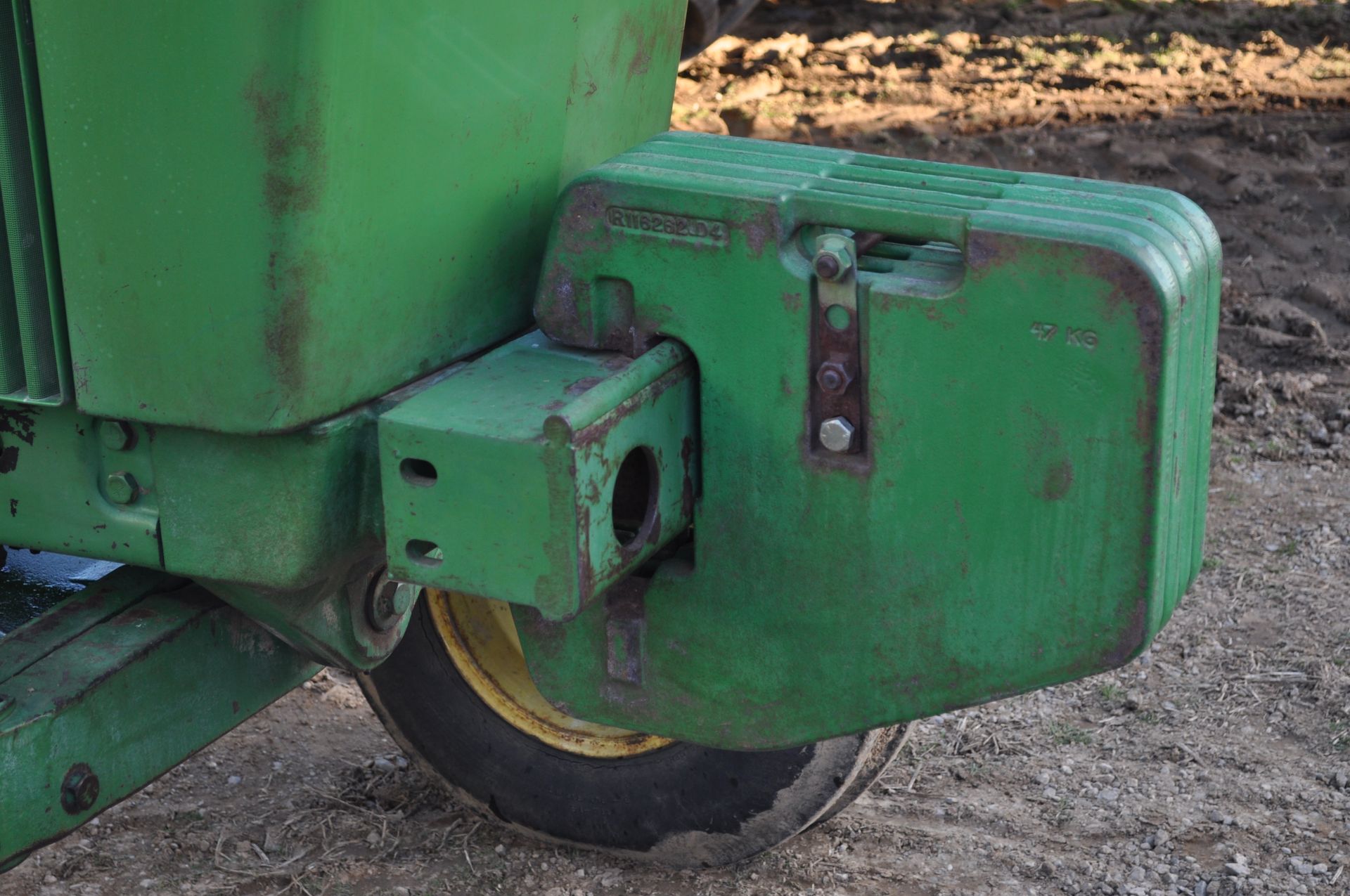 John Deere 4240 tractor, Cab, 18.4-34 tires, 11L-15 front, front weights, quad range, 2 hyd remotes - Image 12 of 26