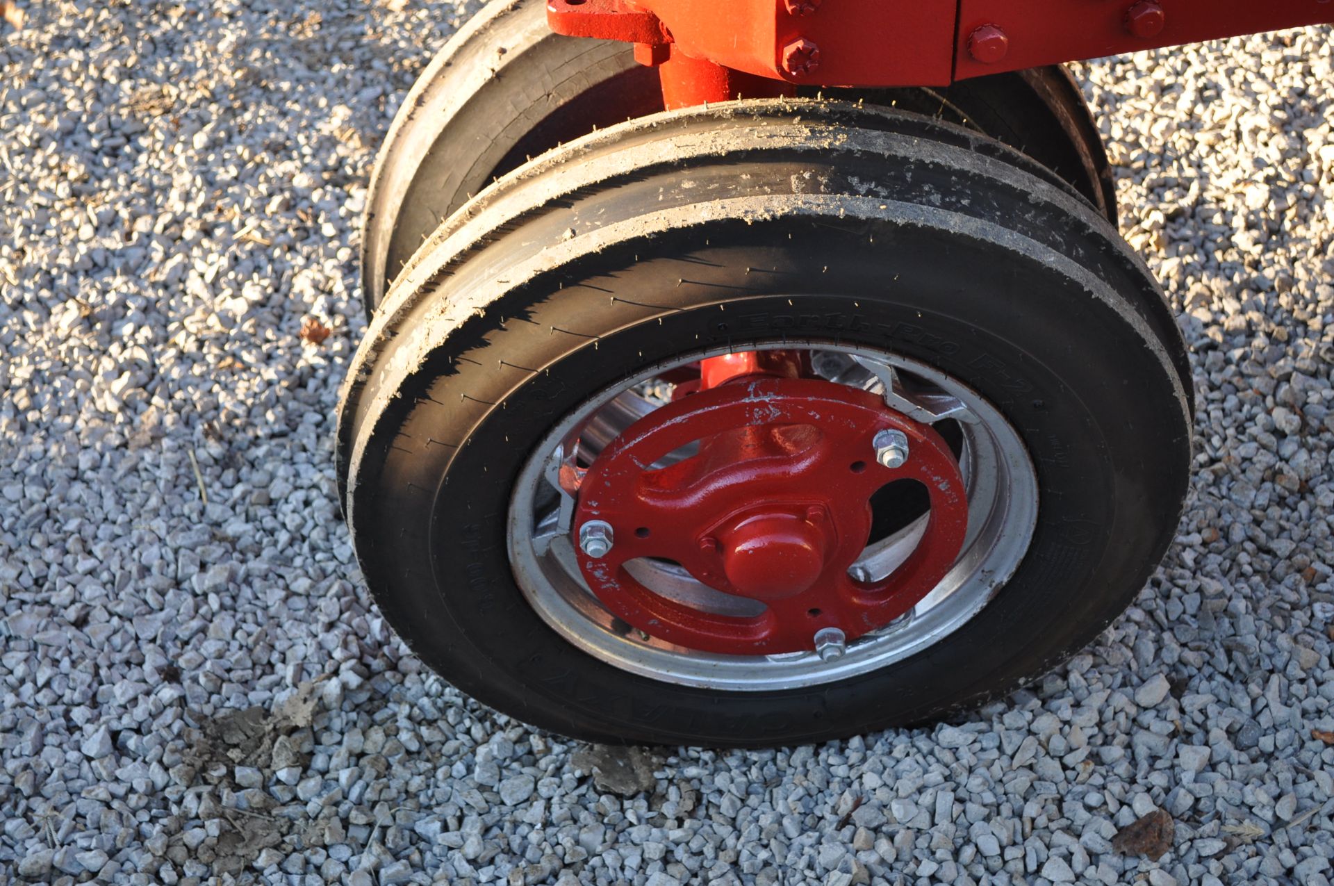 Farmall McCormick Super M tractor, gas, 13.6-38 tires, 6.00-16 narrow front, 540 PTO - Image 5 of 17