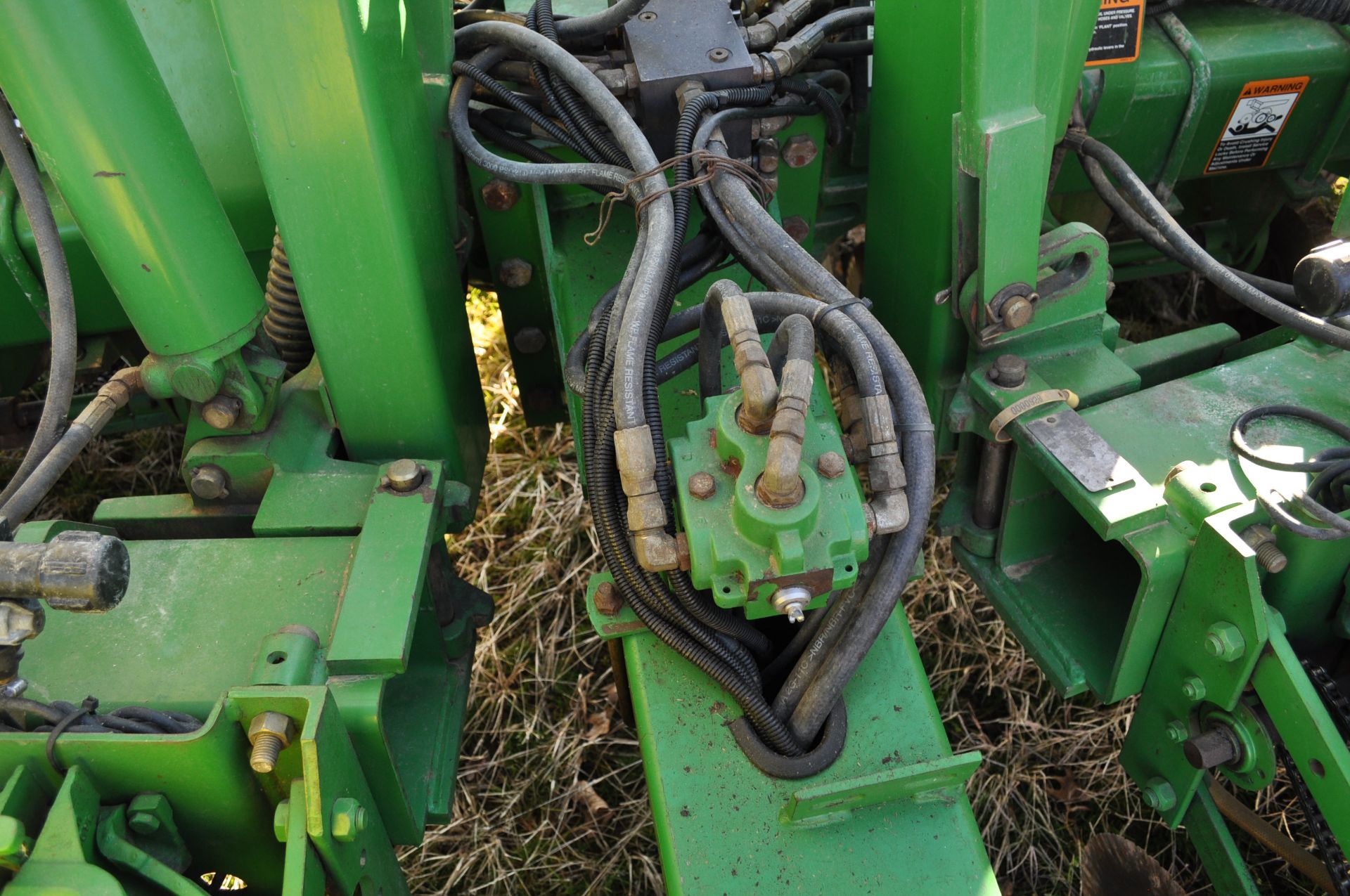 John Deere 1760 conservation planter, 12 row x 30”, hyd front fold, on row seed boxes, spring DP - Image 16 of 17