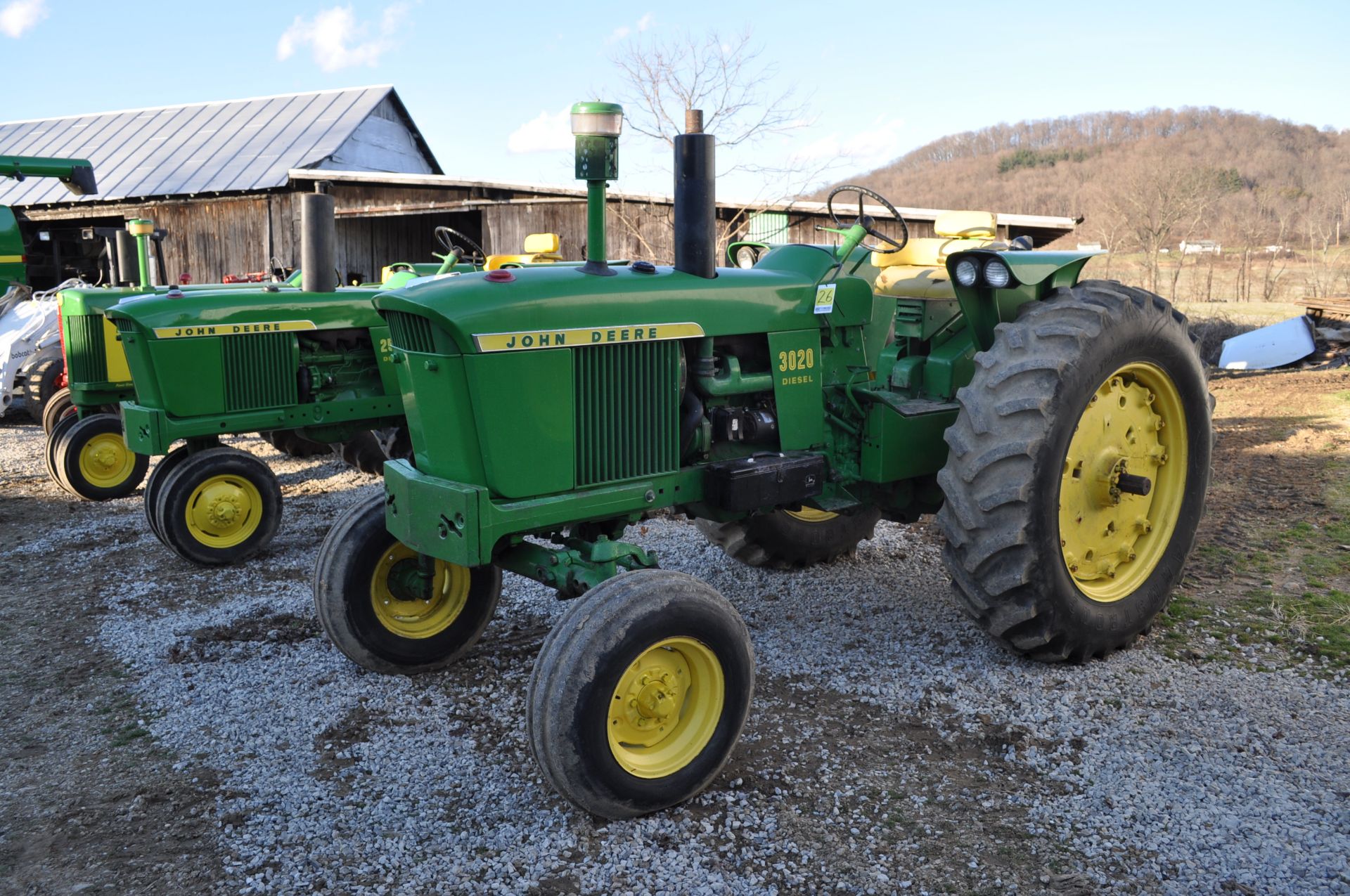 John Deere 3020 tractor, diesel, Powershift, 16.9-38 tires, 7.50-16 tires, wide front