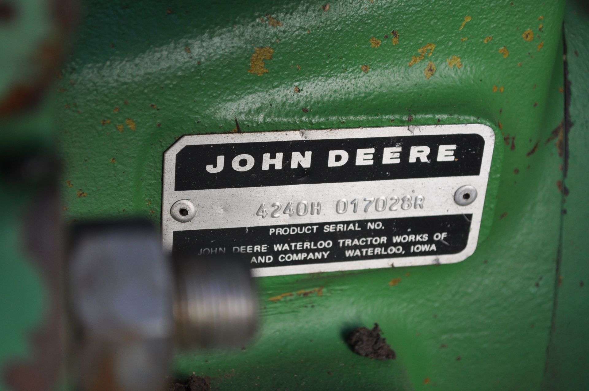 John Deere 4240 tractor, Cab, 18.4-34 tires, 11L-15 front, front weights, quad range, 2 hyd remotes - Image 17 of 26