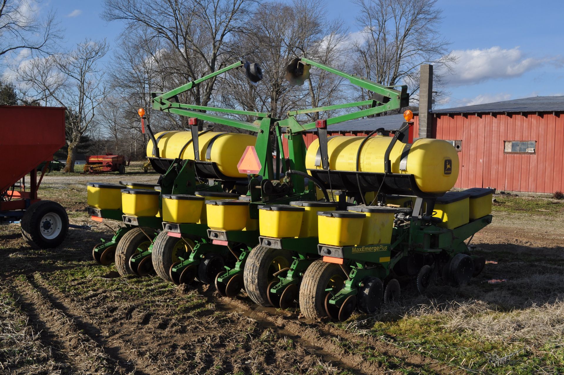 John Deere 1760 conservation planter, 12 row x 30”, hyd front fold, on row seed boxes, spring DP - Image 3 of 17