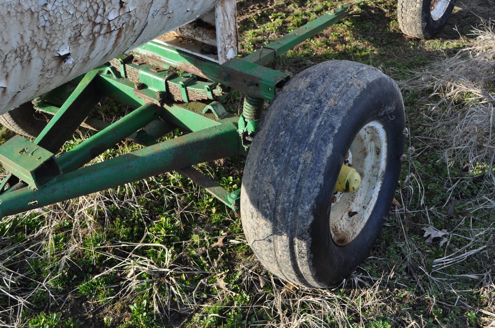 1000 gal NH3 tank on gear, NO TAG - Image 7 of 8