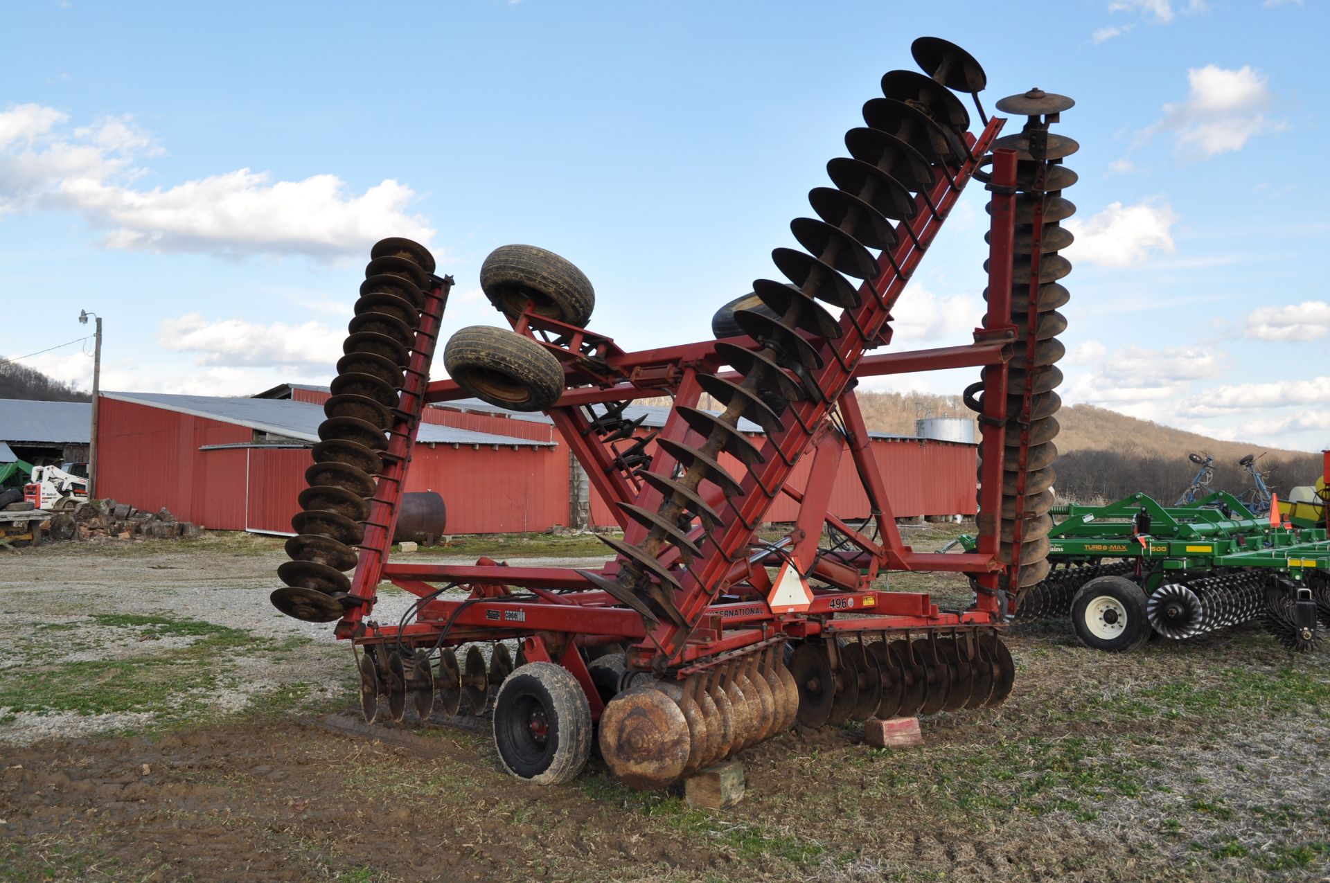 32’ Case IH 496 disc, rock flex, hyd fold - Image 4 of 18