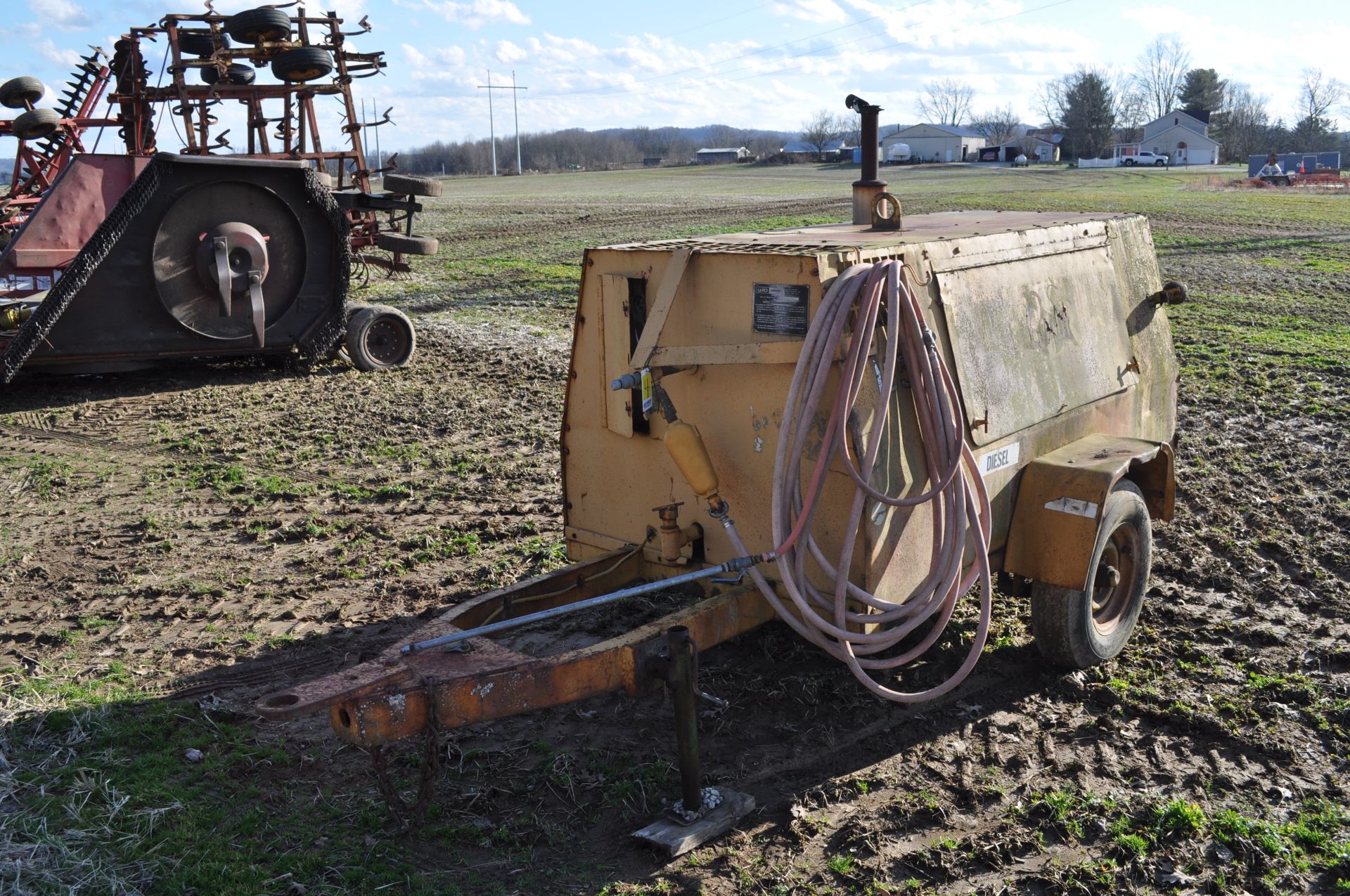 LeROI Dresser 185 air compressor, 5859 hrs, Deutz 4 cyl diesel engine, air cooled