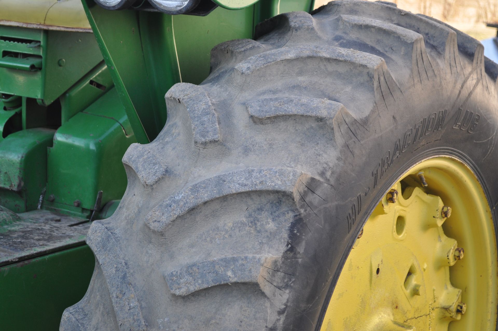 John Deere 3020 tractor, diesel, Powershift, 16.9-38 tires, 7.50-16 tires, wide front - Image 6 of 22