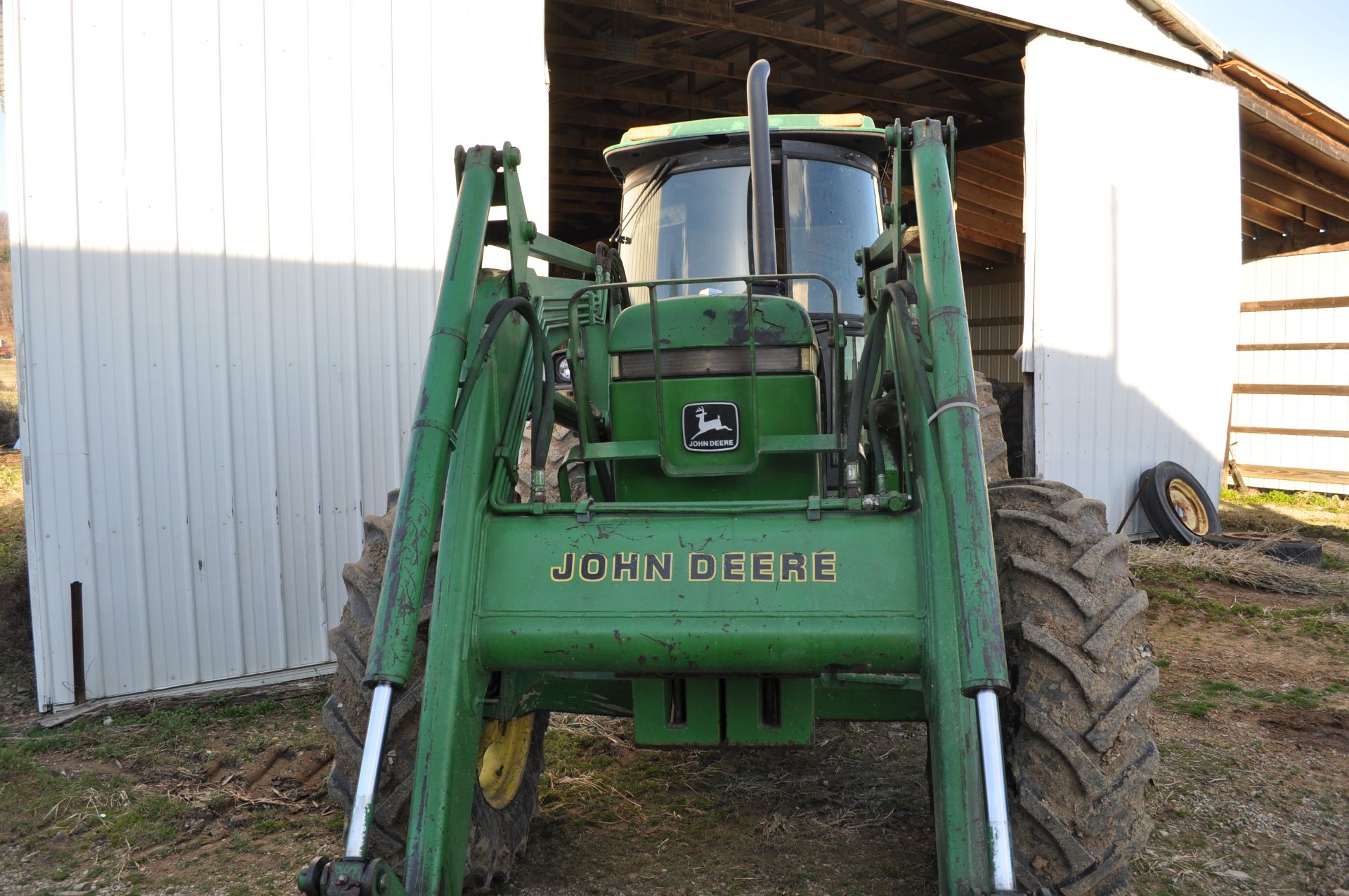 John Deere 3255 tractor, MFWD, C/H/A, 18.4-38 rear, 13.6-28 front, rear wheel weights, 2 hyd remotes - Image 15 of 28