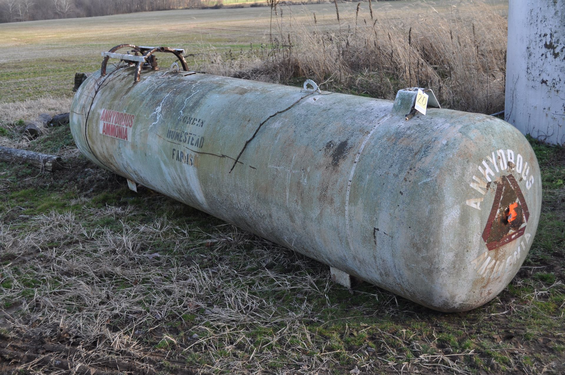 1000 gal NH3 tank, NO TAG