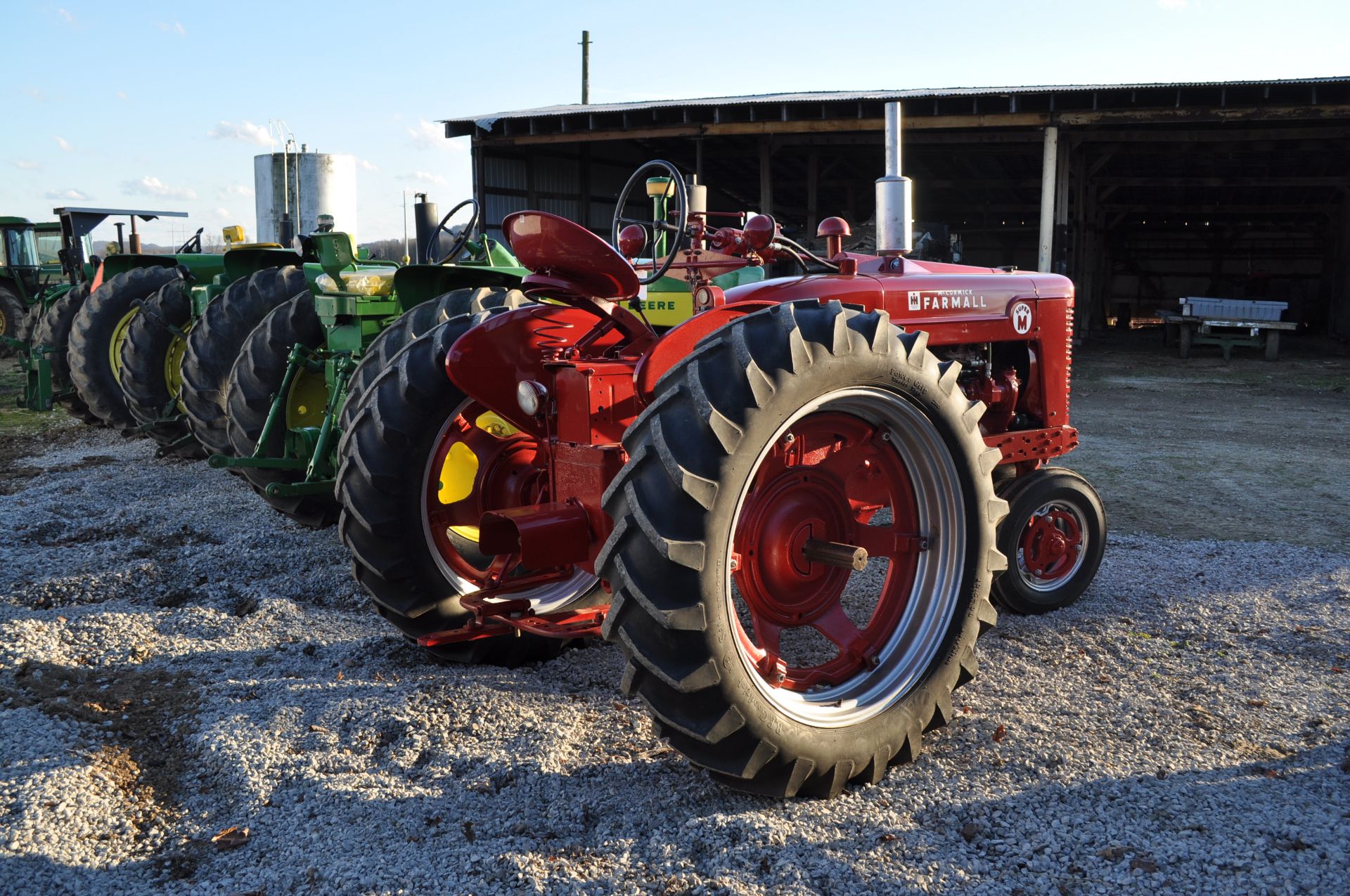 Farmall McCormick Super M tractor, gas, 13.6-38 tires, 6.00-16 narrow front, 540 PTO - Image 3 of 17