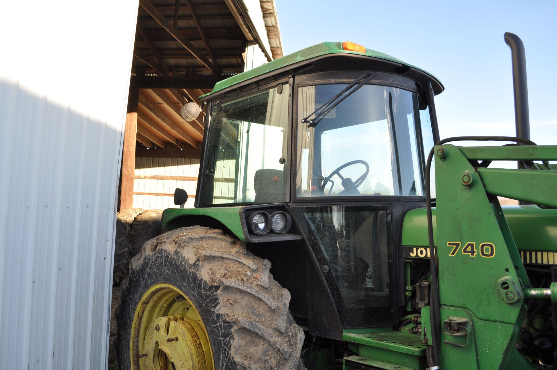 John Deere 3255 tractor, MFWD, C/H/A, 18.4-38 rear, 13.6-28 front, rear wheel weights, 2 hyd remotes - Image 20 of 28