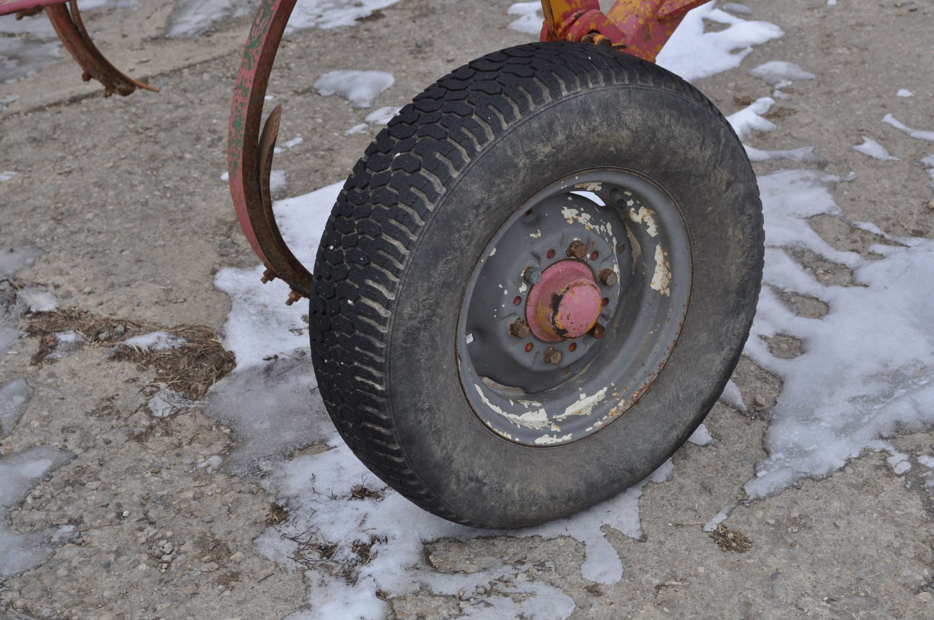 Taylor-Way 10-shank chisel plow - Image 9 of 14