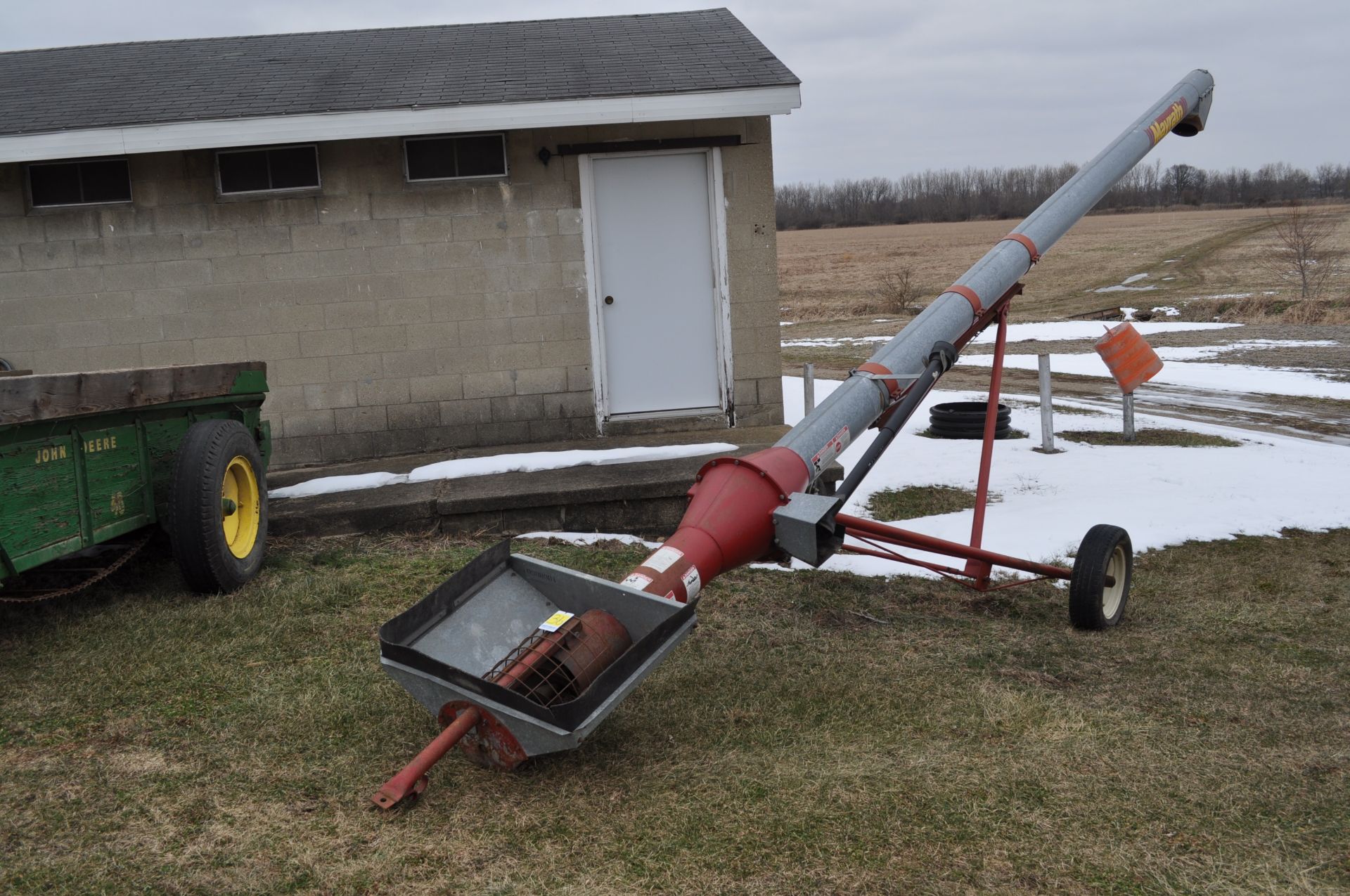 10” x 32’ Mayrath auger, PTO transport, SN 422467