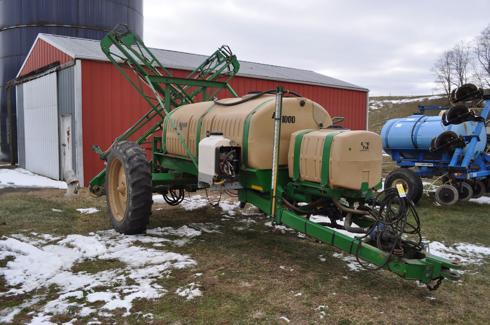 Great Plains AS1000 Application Systems sprayer, pull-type, 1000 gallon poly tank, chemical inductor - Image 2 of 26