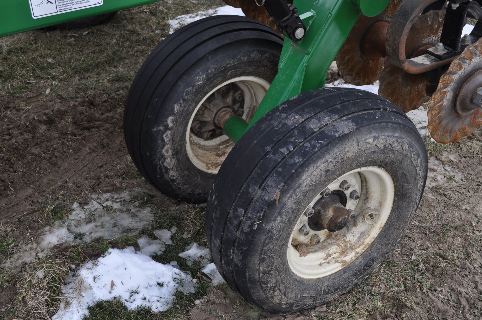 24’ Great Plains Series II Turbo-Till, flat bar rolling baskets, spider harrow, hyd fold, SN 3919NN - Image 5 of 26