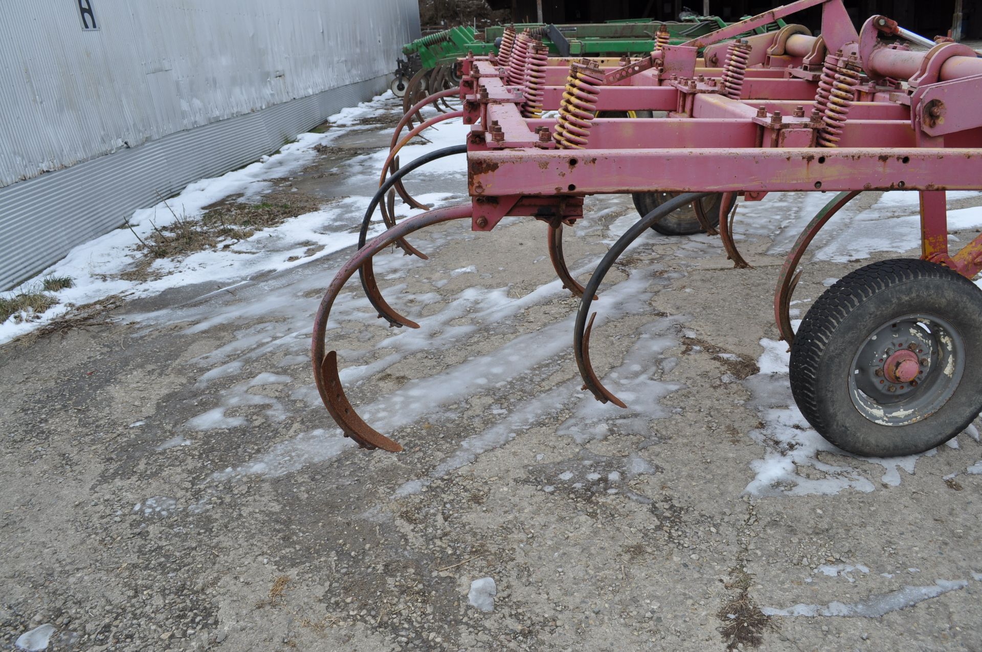 Taylor-Way 10-shank chisel plow - Image 8 of 14