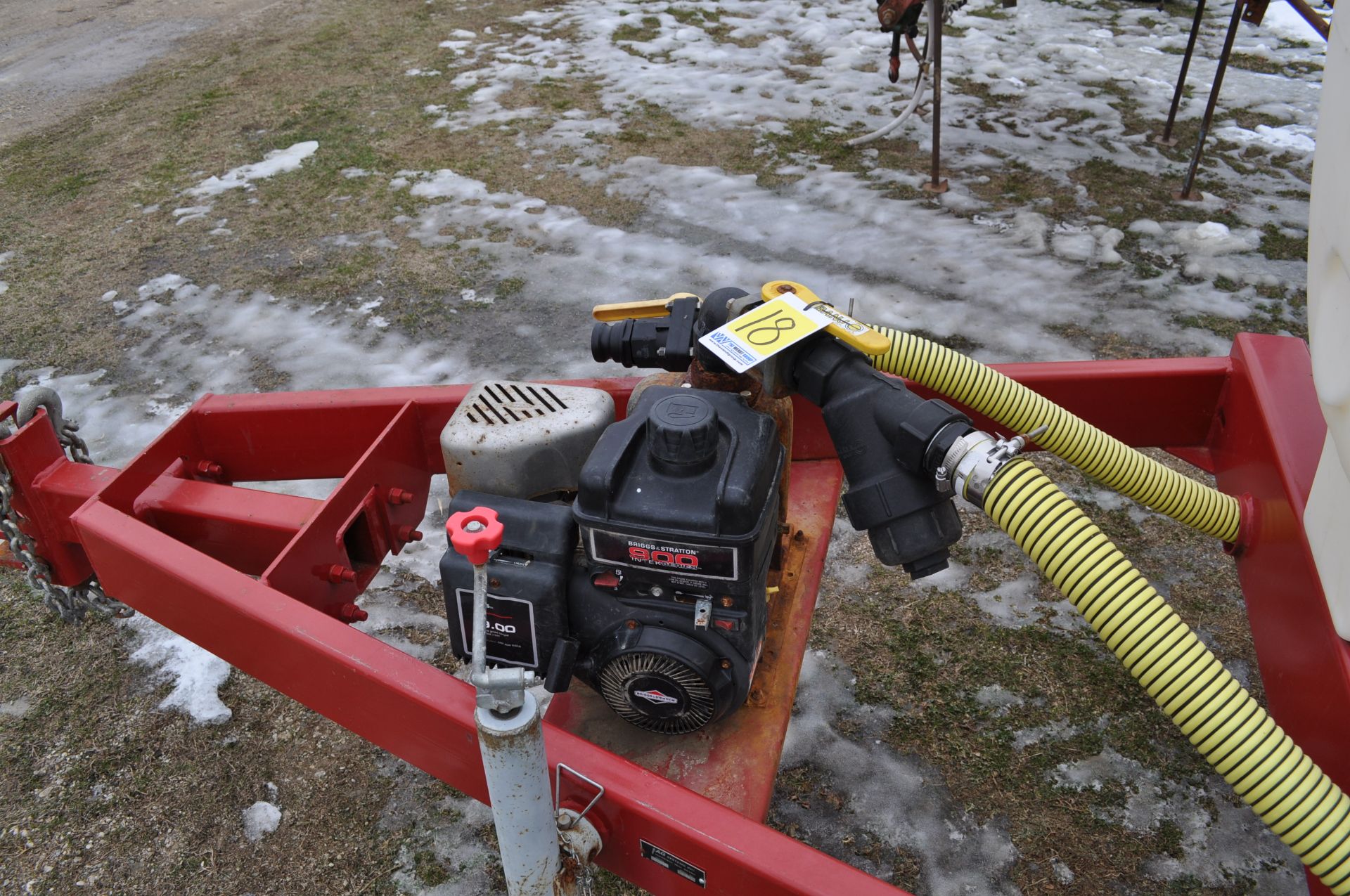 Ag Systems 1000 gal trailer, tandem axle, Briggs & Stratton 900 gas engine & 2" Banjo cast pump - Image 15 of 15