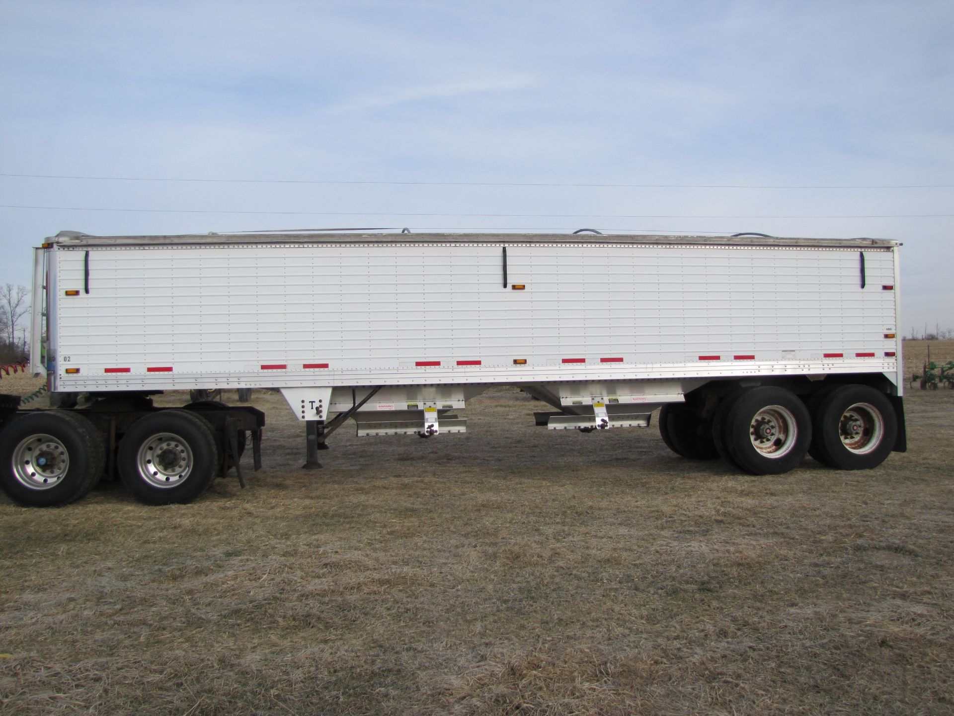 34’ 2006 Timpte hopper bottom, 11R24.5L tires, roll tarp, VIN 1TDH335206B108993 - Image 6 of 34