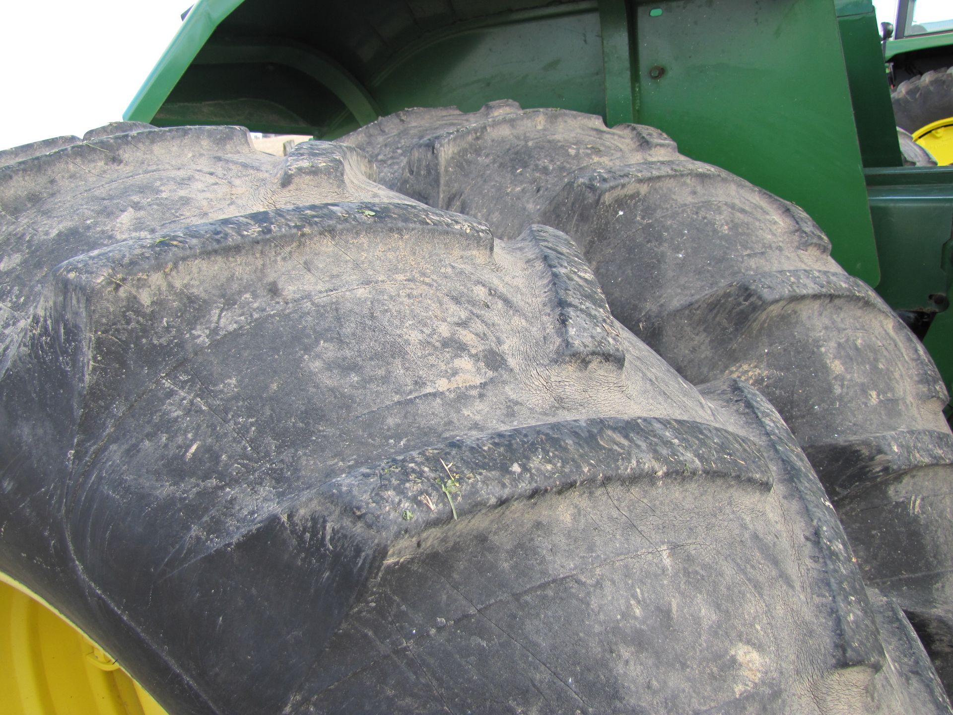 John Deere 8440 tractor, 4WD, C/H/A, 18.4-34 tires, 1000 PTO - Image 35 of 61