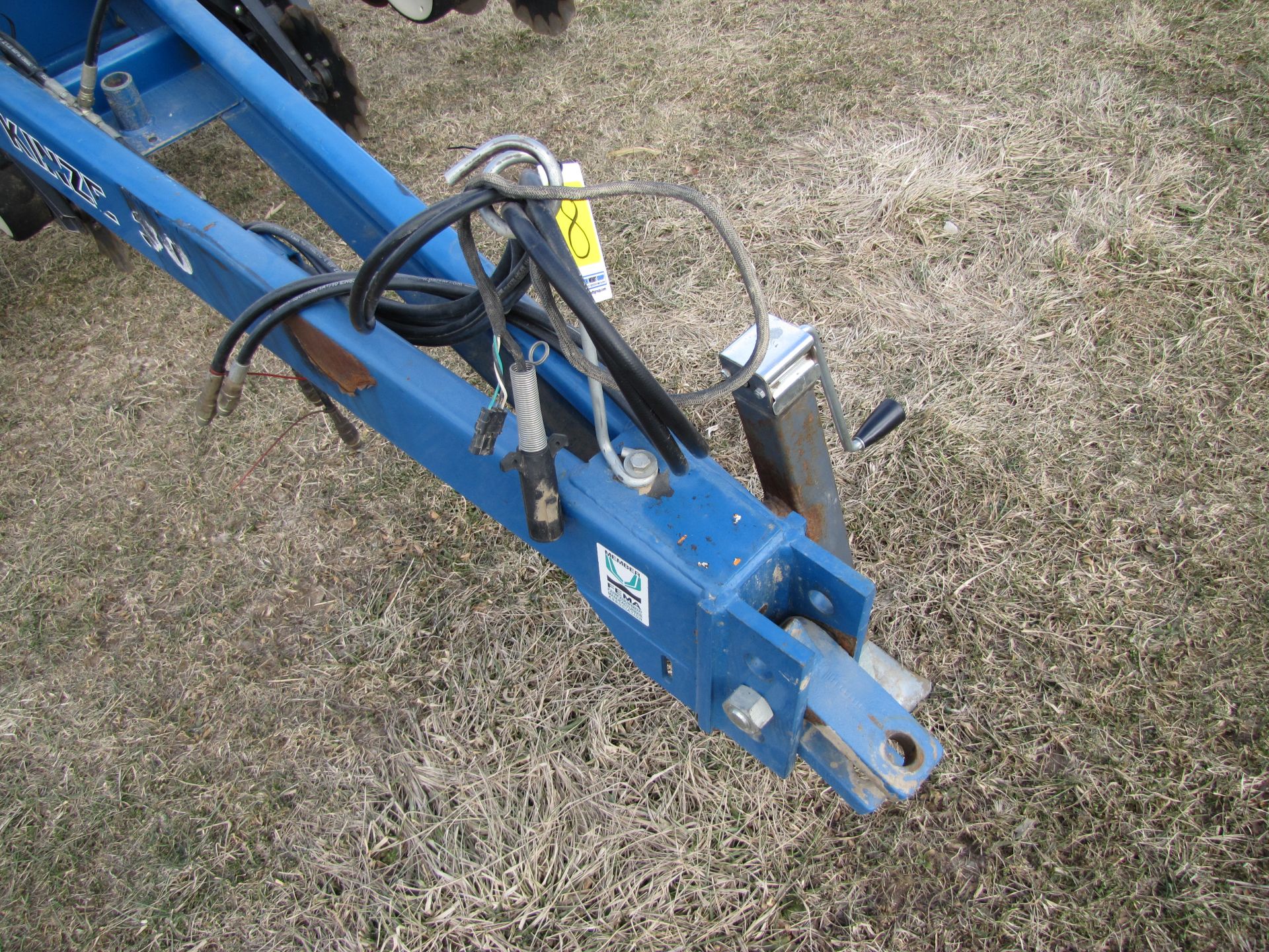 Kinze 3000 6-row planter w/ splitter (plus extra row), double frame, 30’’, hyd markers, SN 643197 - Image 9 of 45