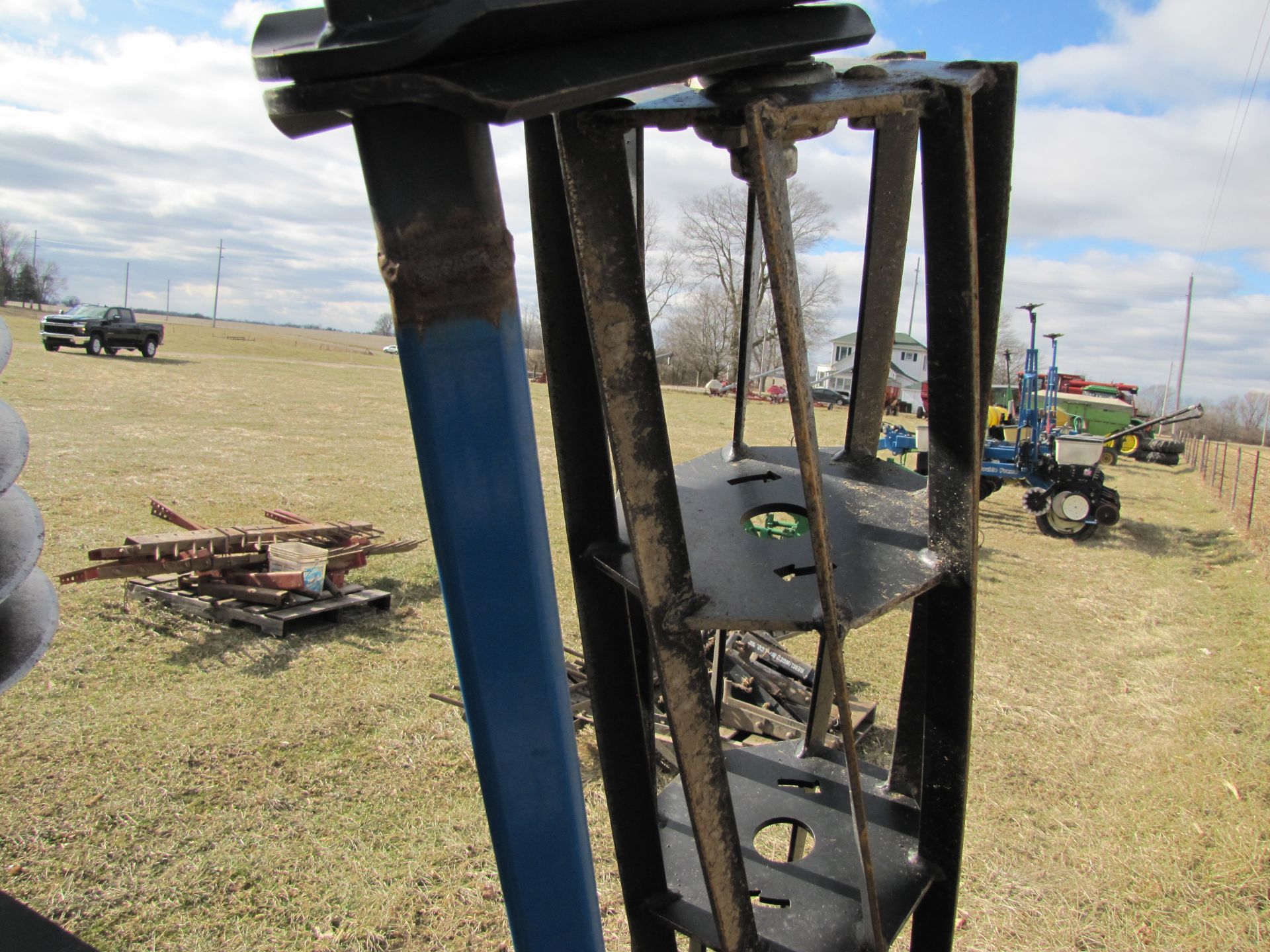 22’ Case IH 496 disc, rock flex, 7 ½’’ spacing, 9.5L-14 tires, Remlinger single rolling basket - Image 20 of 31