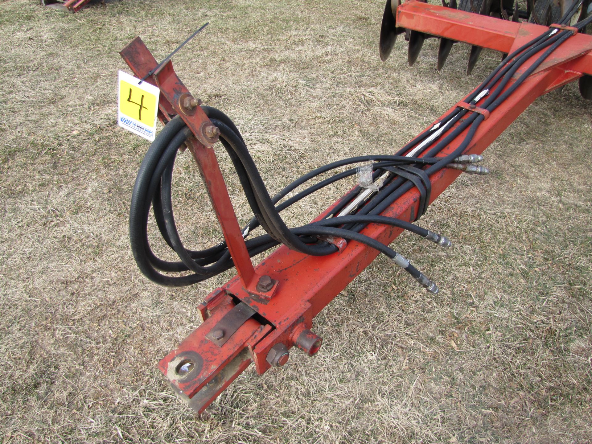 22’ Case IH 496 disc, rock flex, 7 ½’’ spacing, 9.5L-14 tires, Remlinger single rolling basket - Image 22 of 31