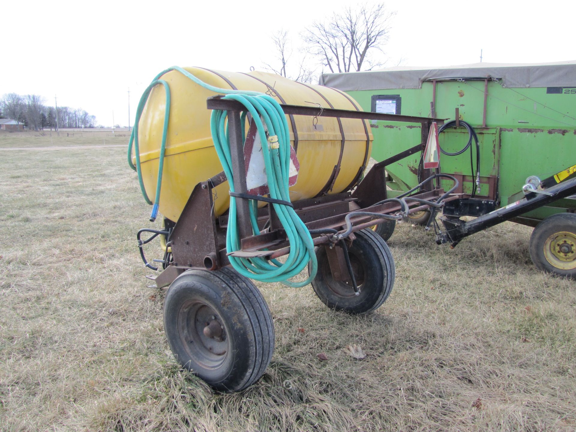 300 gal Continental Belton sprayer, 8' boom, model RD8, SN 1304 - Image 4 of 13