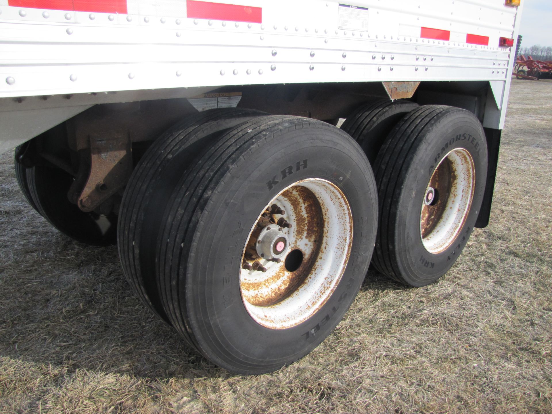 34’ 2006 Timpte hopper bottom, 11R24.5L tires, roll tarp, VIN 1TDH335206B108993 - Image 29 of 34