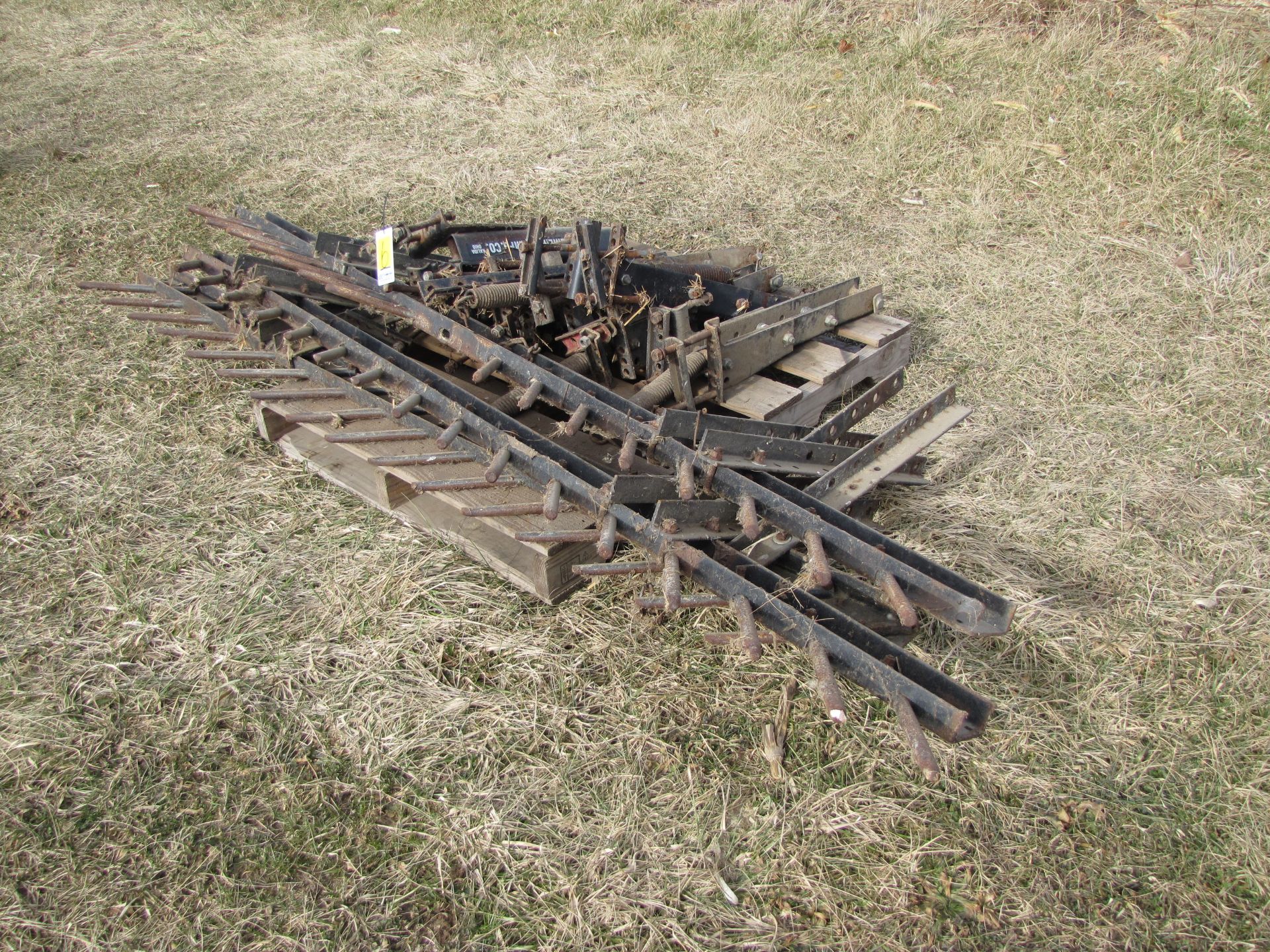 25' Remlinger single bar harrow w/ mounting brackets - Image 3 of 7