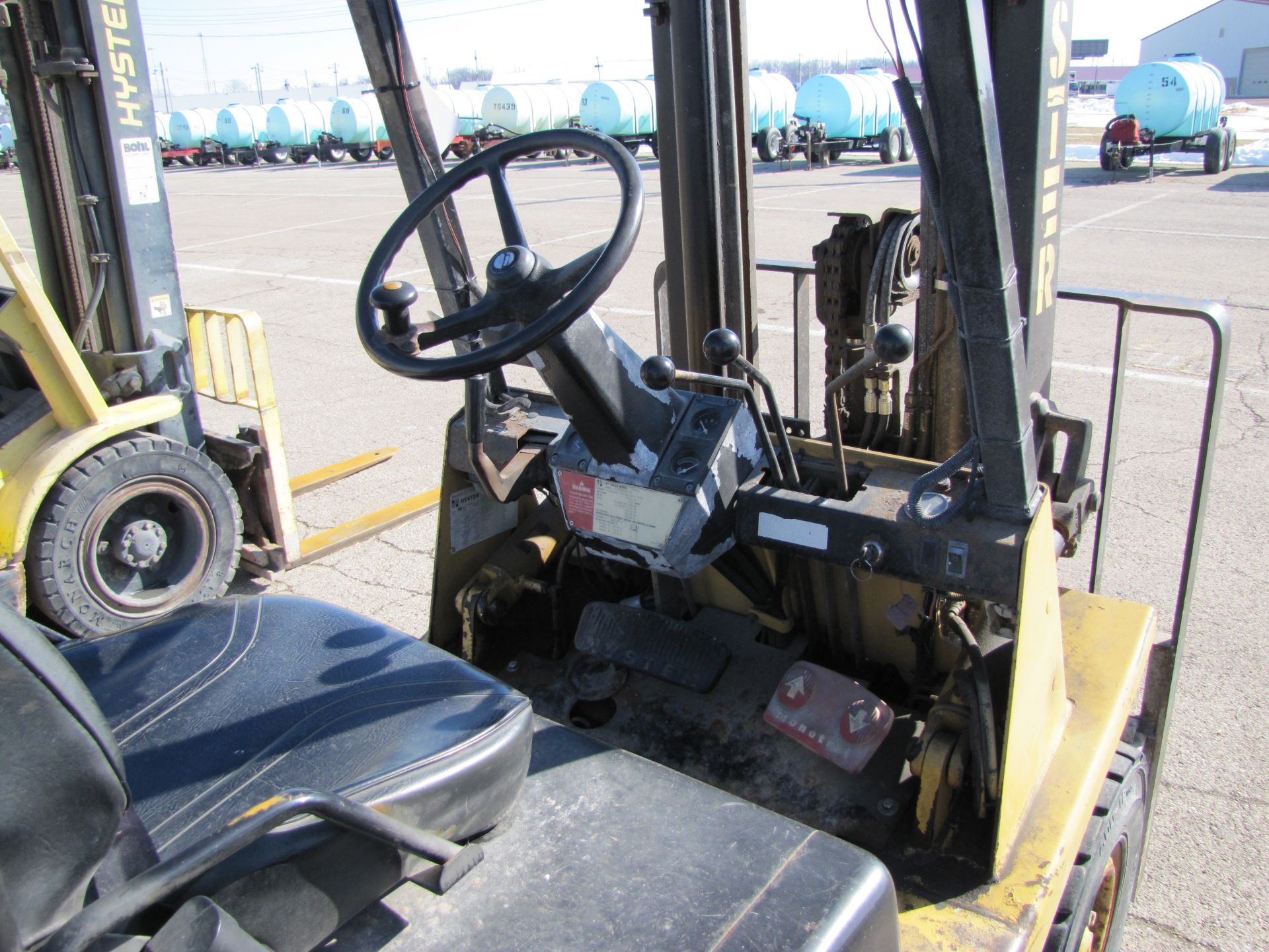 Hyster 50 forklift, 4500 lb capacity, propane, 3-stage, side shift, 7.00x12 fronts, 6.00x9 rears - Image 11 of 13