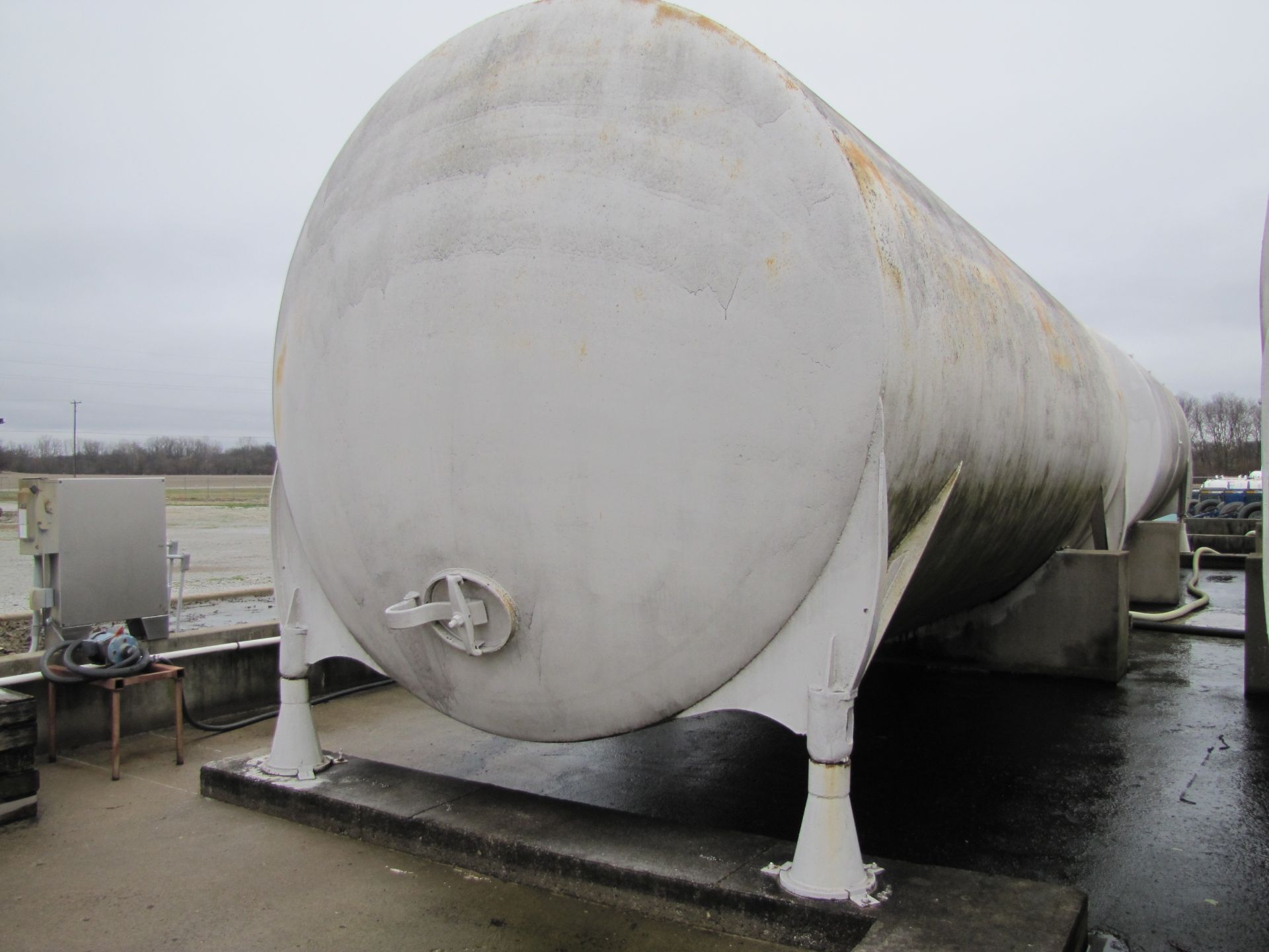 Tag 799: 18,000-gal horizontal steel tank, 3” plumbing - Image 2 of 9