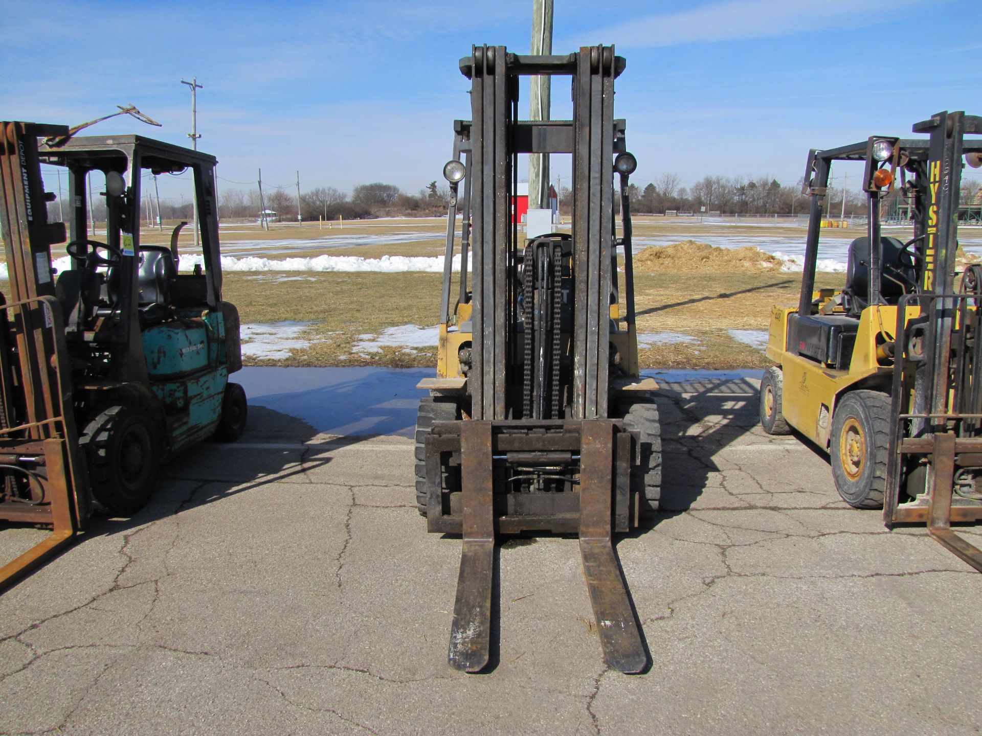 Caterpillar 60 forklift, 4500 lb capacity, propane, 3-stage, side shift, 28x9/15 fronts - Image 3 of 17