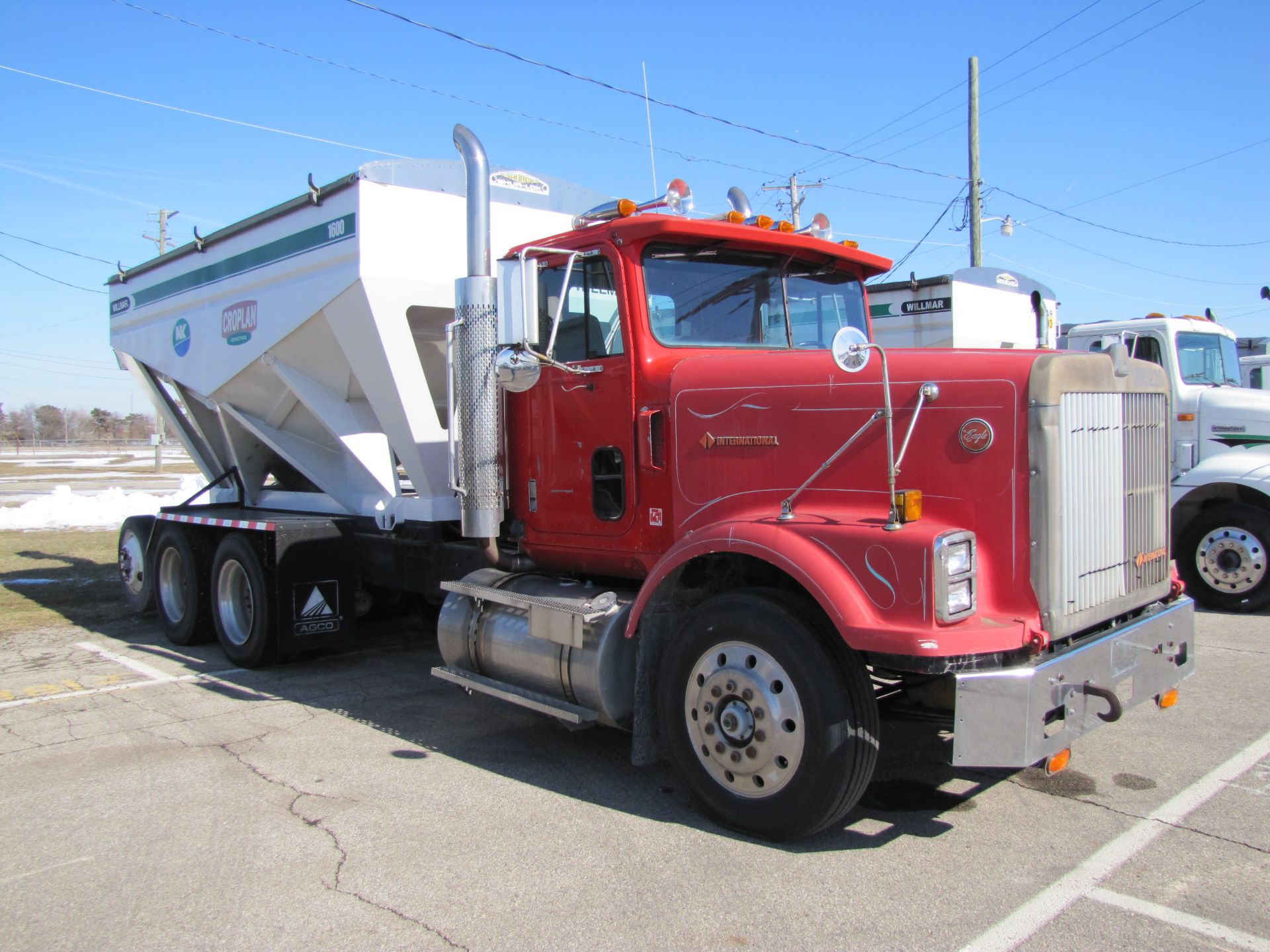 1988 International Eagle 9300, day cab, air ride, wet kit, Cat 3406P, Fuller 13-speed trans - Image 23 of 88